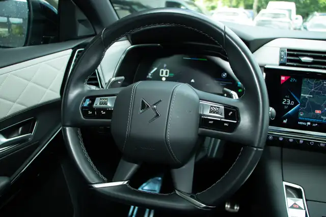 DS Automobiles DS 7 Crossback view 11