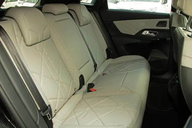DS Automobiles DS 7 Crossback view 7