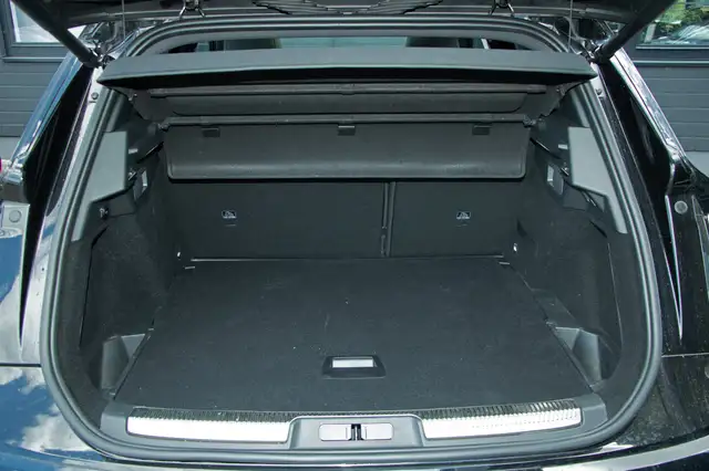DS Automobiles DS 7 Crossback view 5