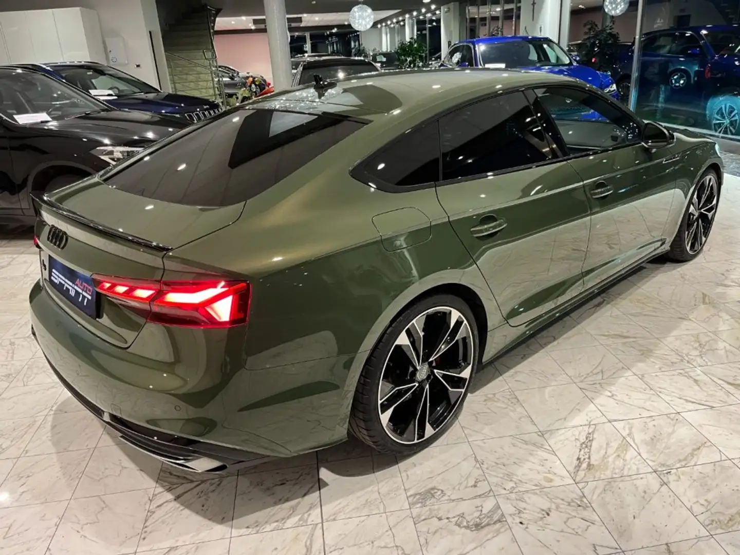 Audi A5 SPORTBACK 40 TDI 204CV S-TRONIC S-LINE COMPETITION Verde - 2