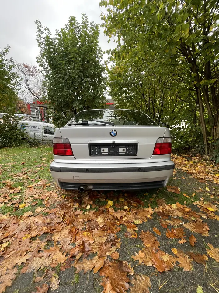 BMW 316i Sport Edition, foto 4