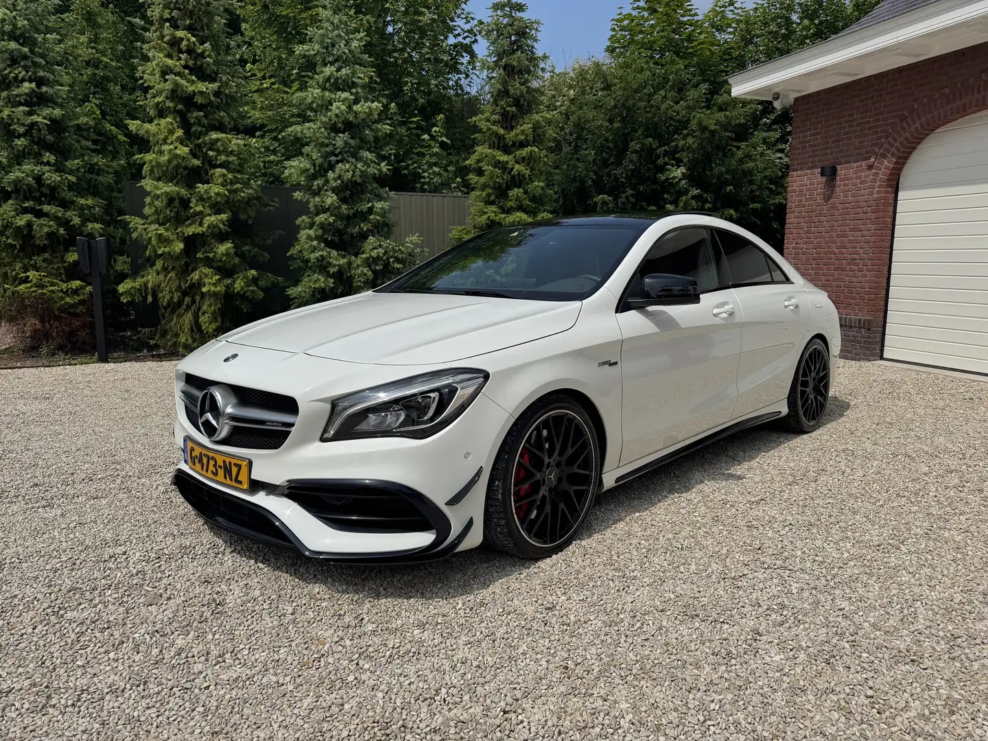 Mercedes-Benz CLA 45 AMG 4-Matic, Eerste eigenaar Bílá - 1