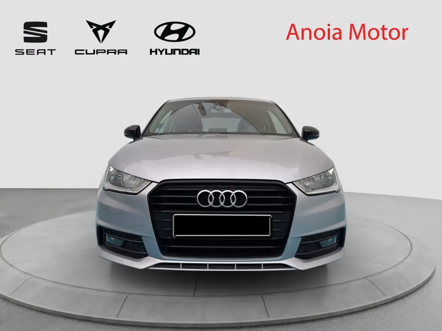 Audi A1 Sportback 1.0 TFSI Adrenalin S tronic Plateado - 2