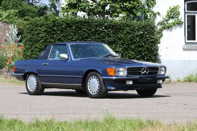 Mercedes-Benz SL 300 SL R107 Original paint