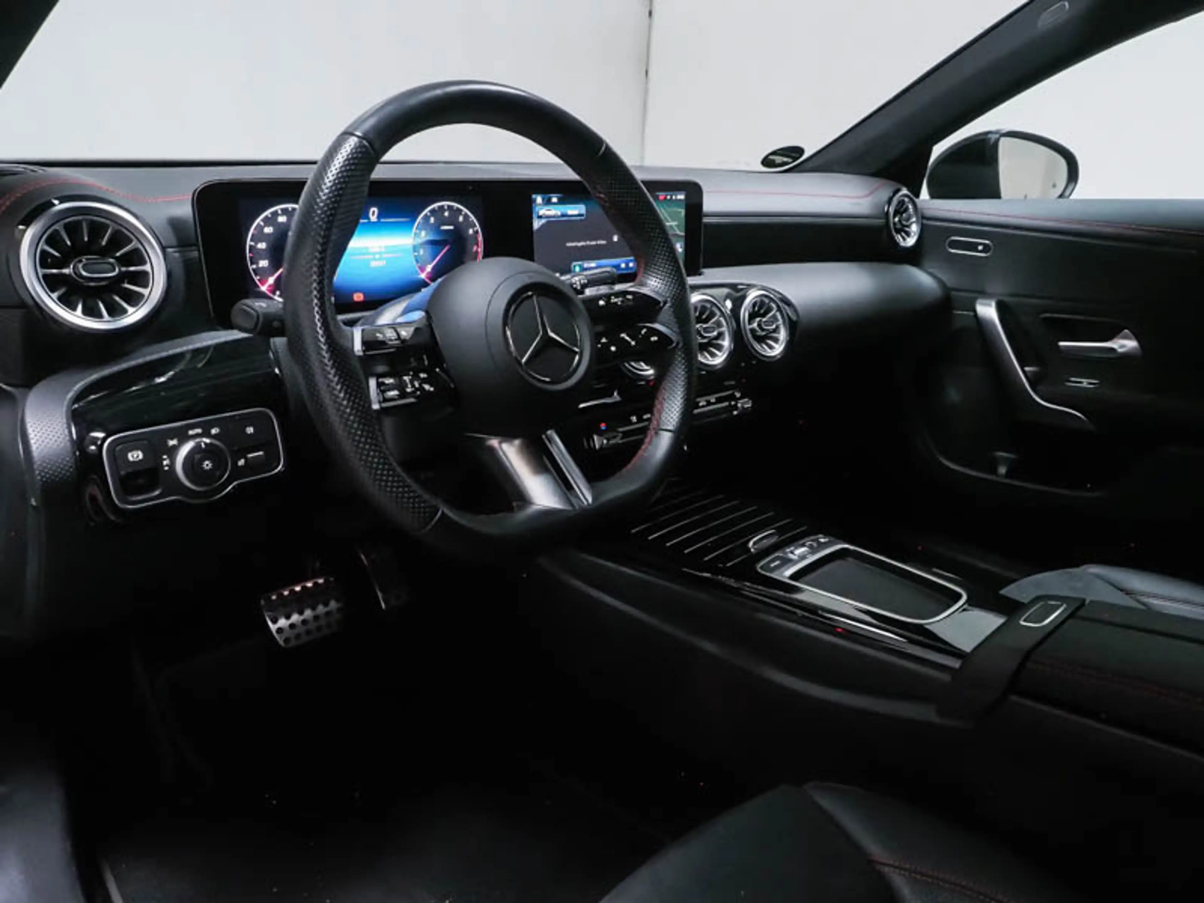 Mercedes-Benz CLA 200 Coupé AMG Night Totwi. LED 360° KeyLess — photo 7