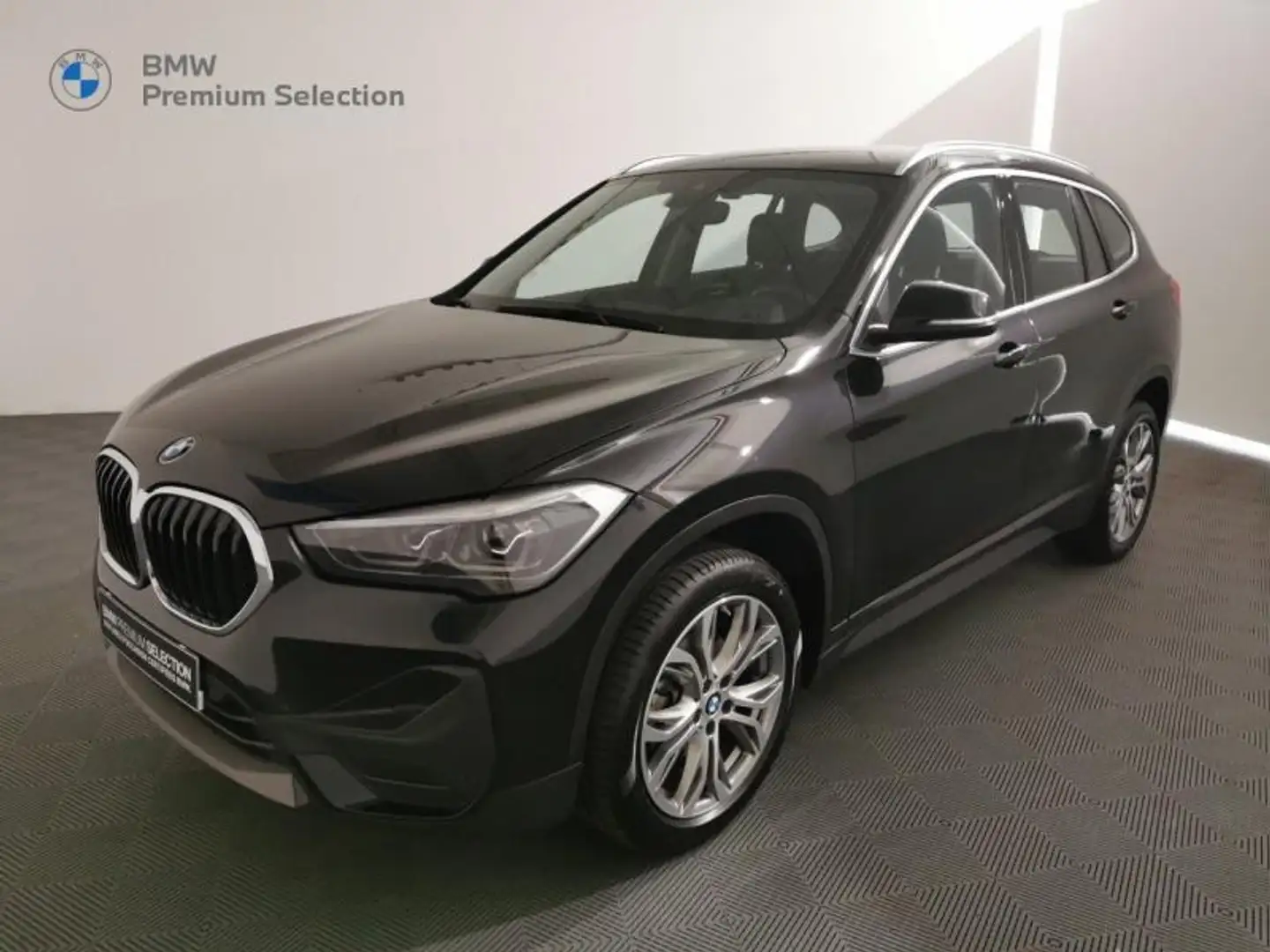 BMW X1 sDrive16dA 116ch Business Design DKG7 Noir - 1