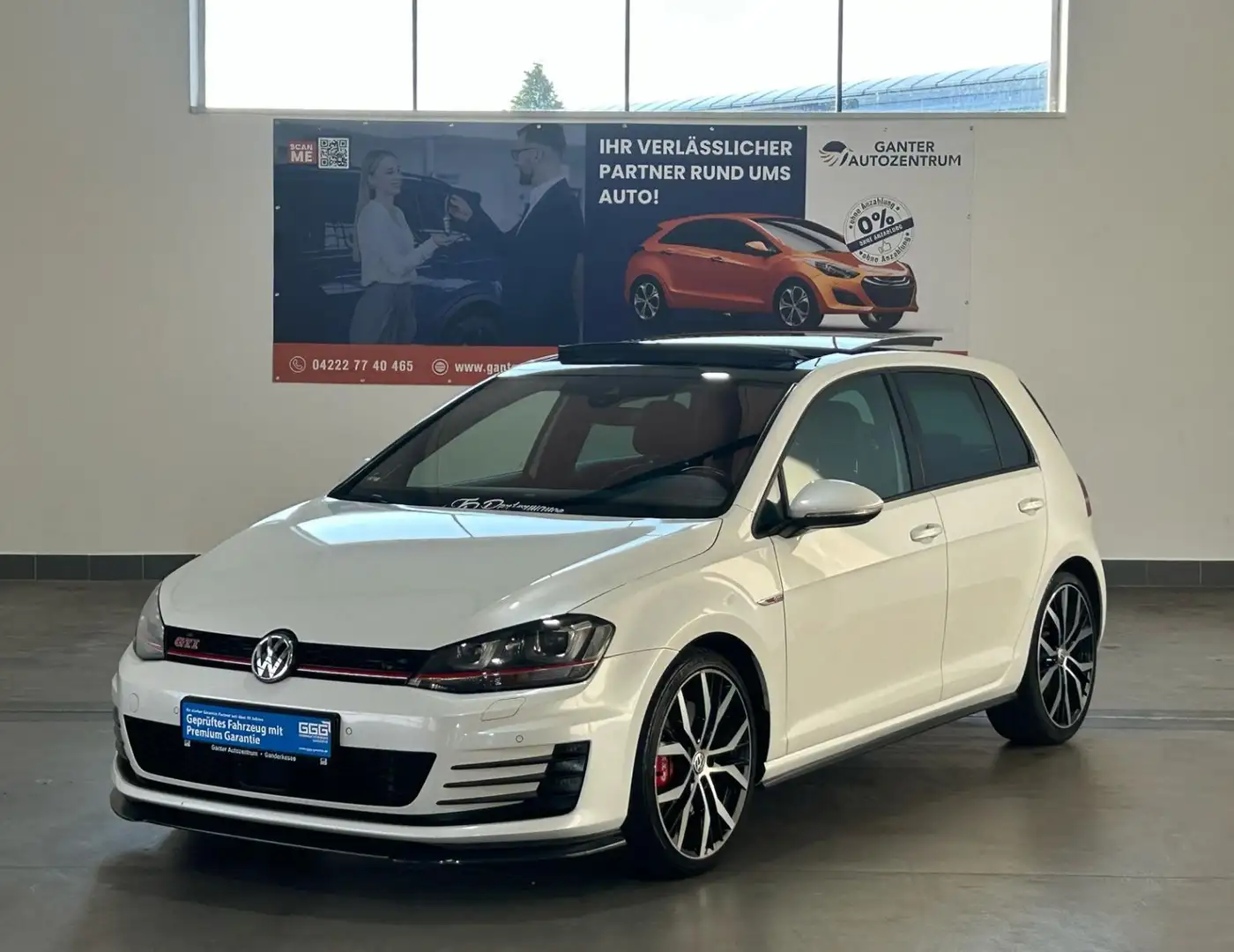 Volkswagen Golf VII GTI Performance JP PERFORMANCE+LEDER+AH Weiß - 1