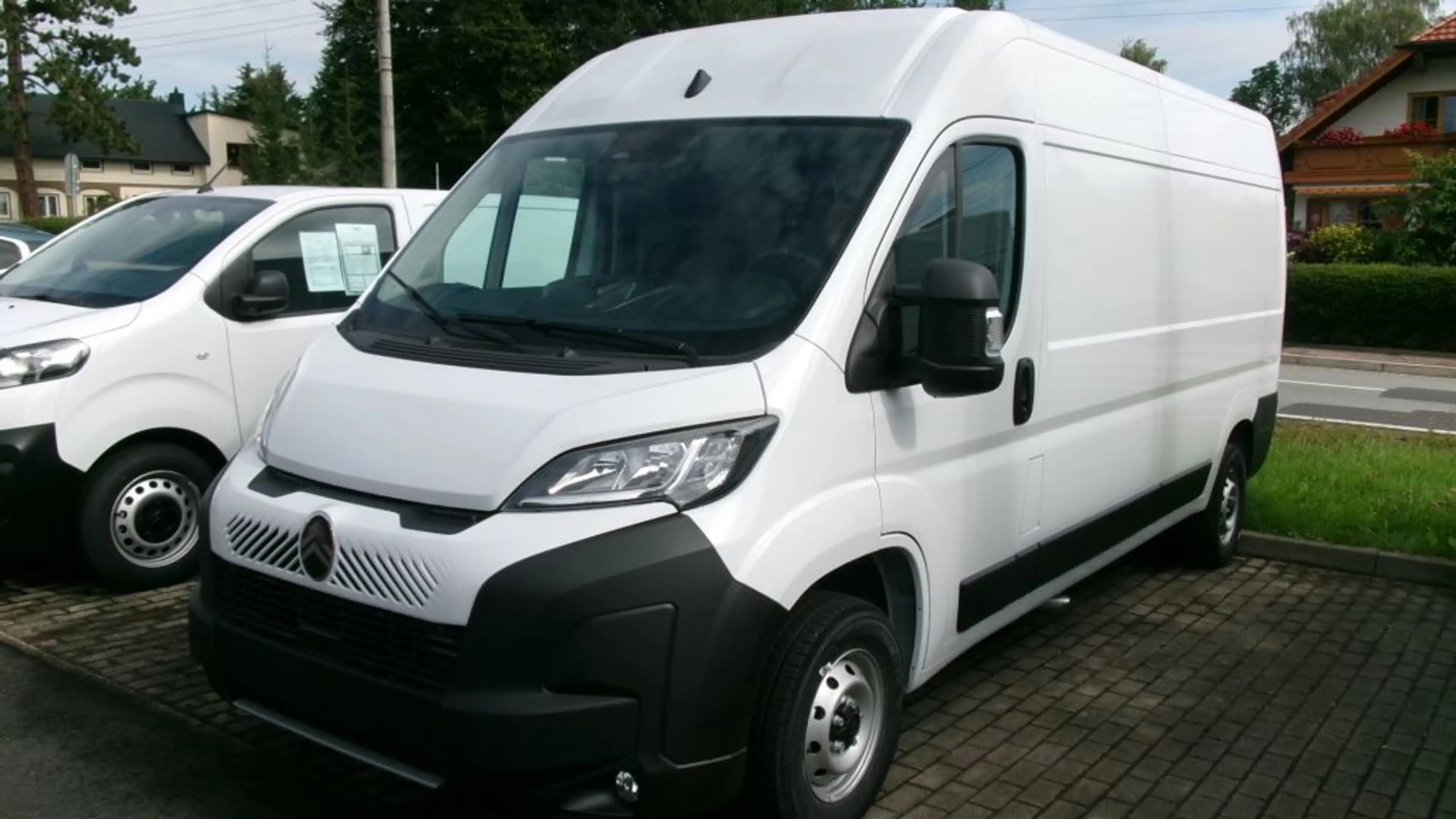 Citroen Jumper 2.2 Diesel 140 3.3T L3H2 (250 L/D/B) — photo 4