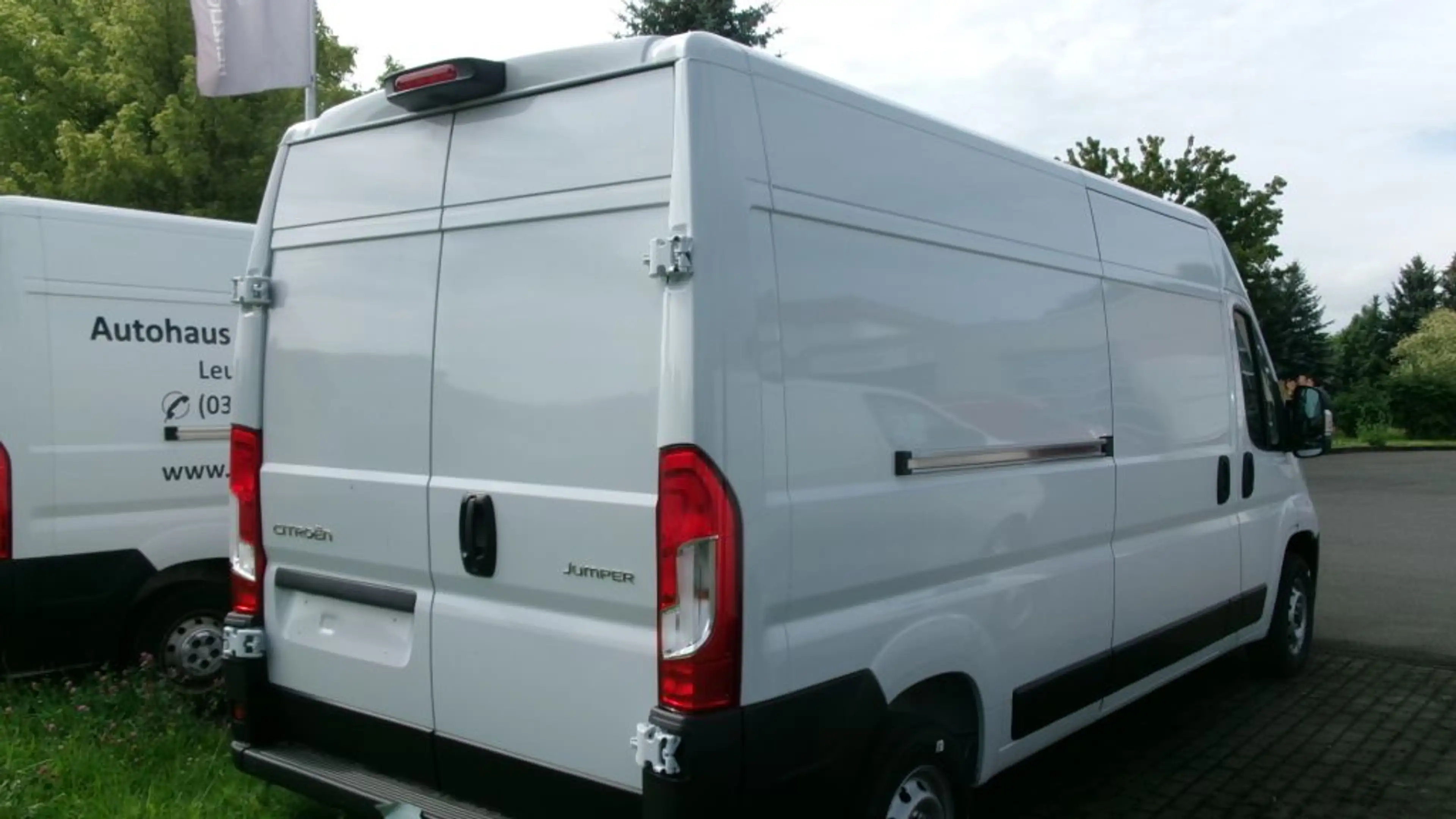 Citroen Jumper 2.2 Diesel 140 3.3T L3H2 (250 L/D/B) — photo 2