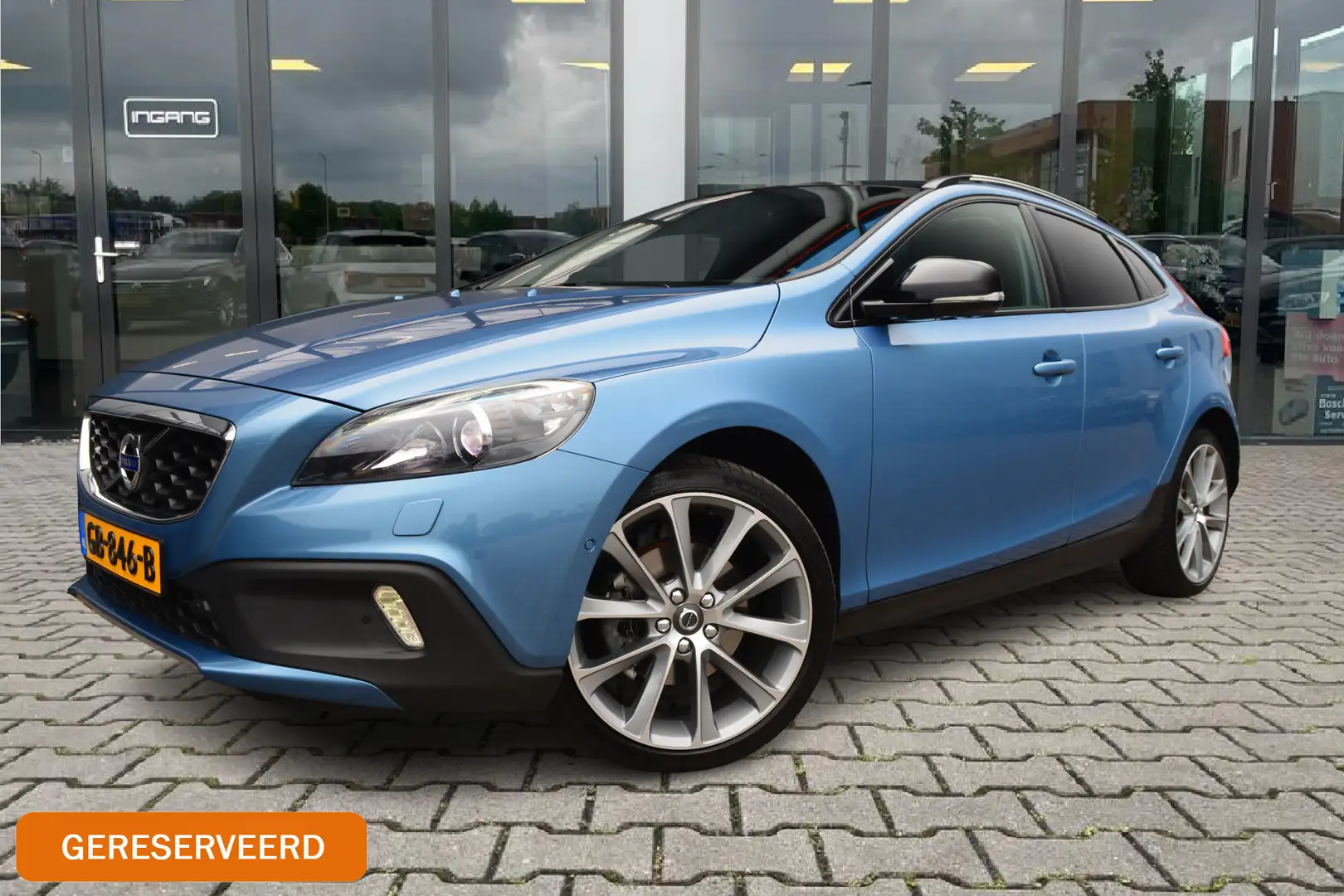 Volvo V40 Cross Country 1.6 T4 Summum | Pano | Camera | Trekhaak | Blauw - 1
