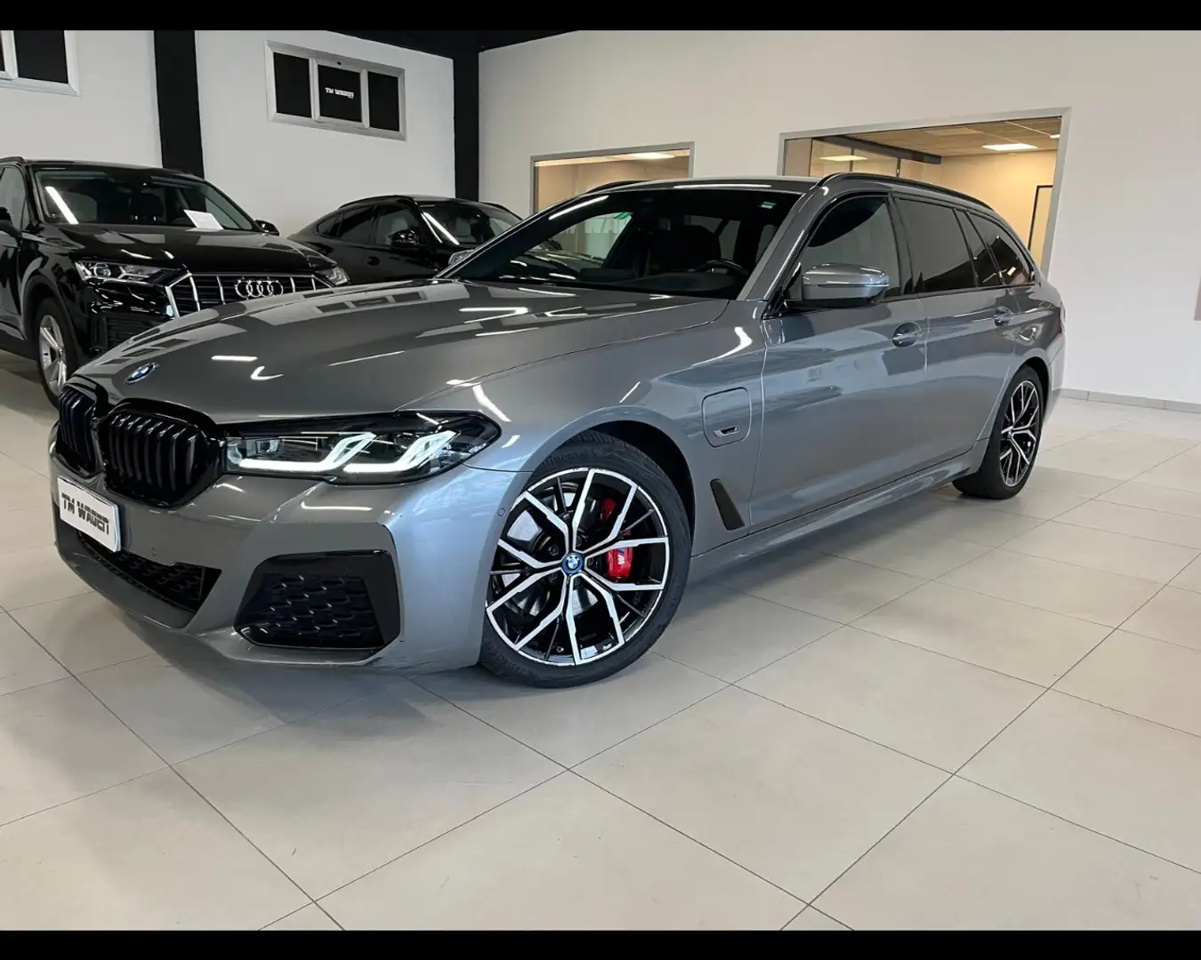 BMW 530 e Touring Msport Grau - 1
