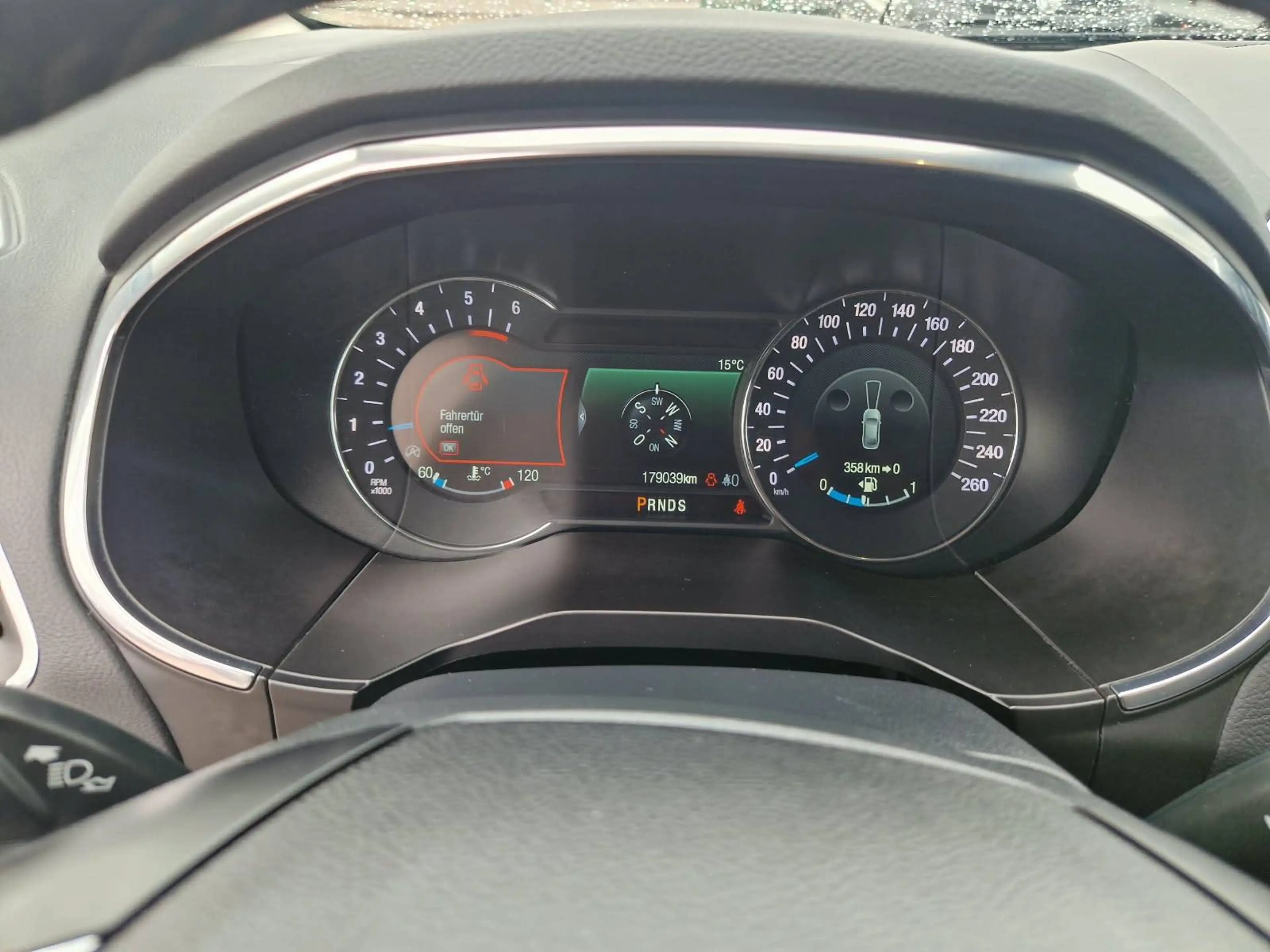 Ford Galaxy Titanium — photo 11