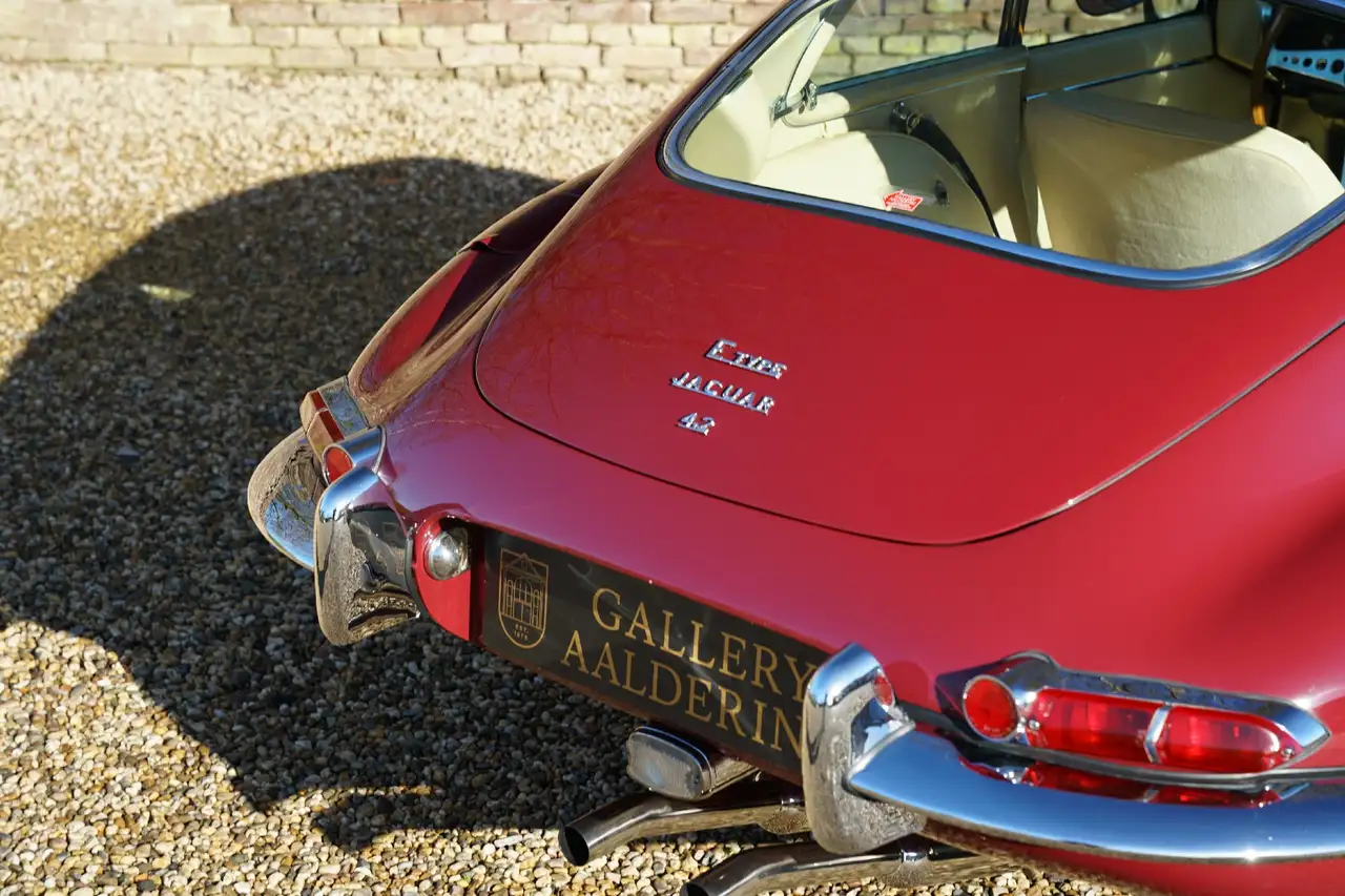 Jaguar E-Type 4.2 Litre Coupe Series 1.5 "Jaguar Heritage Certif, foto 6