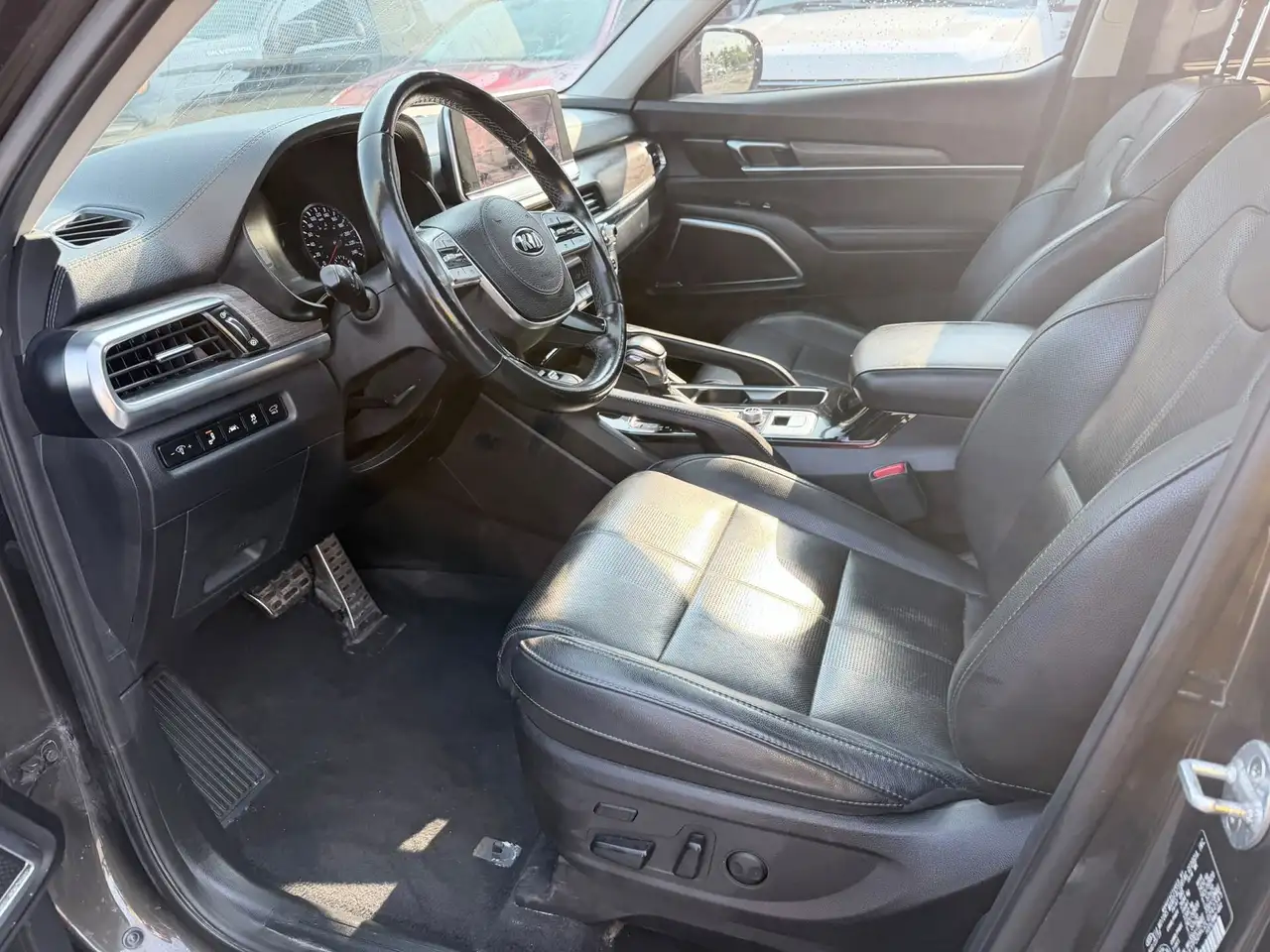 Kia Telluride снимка Kia Telluride