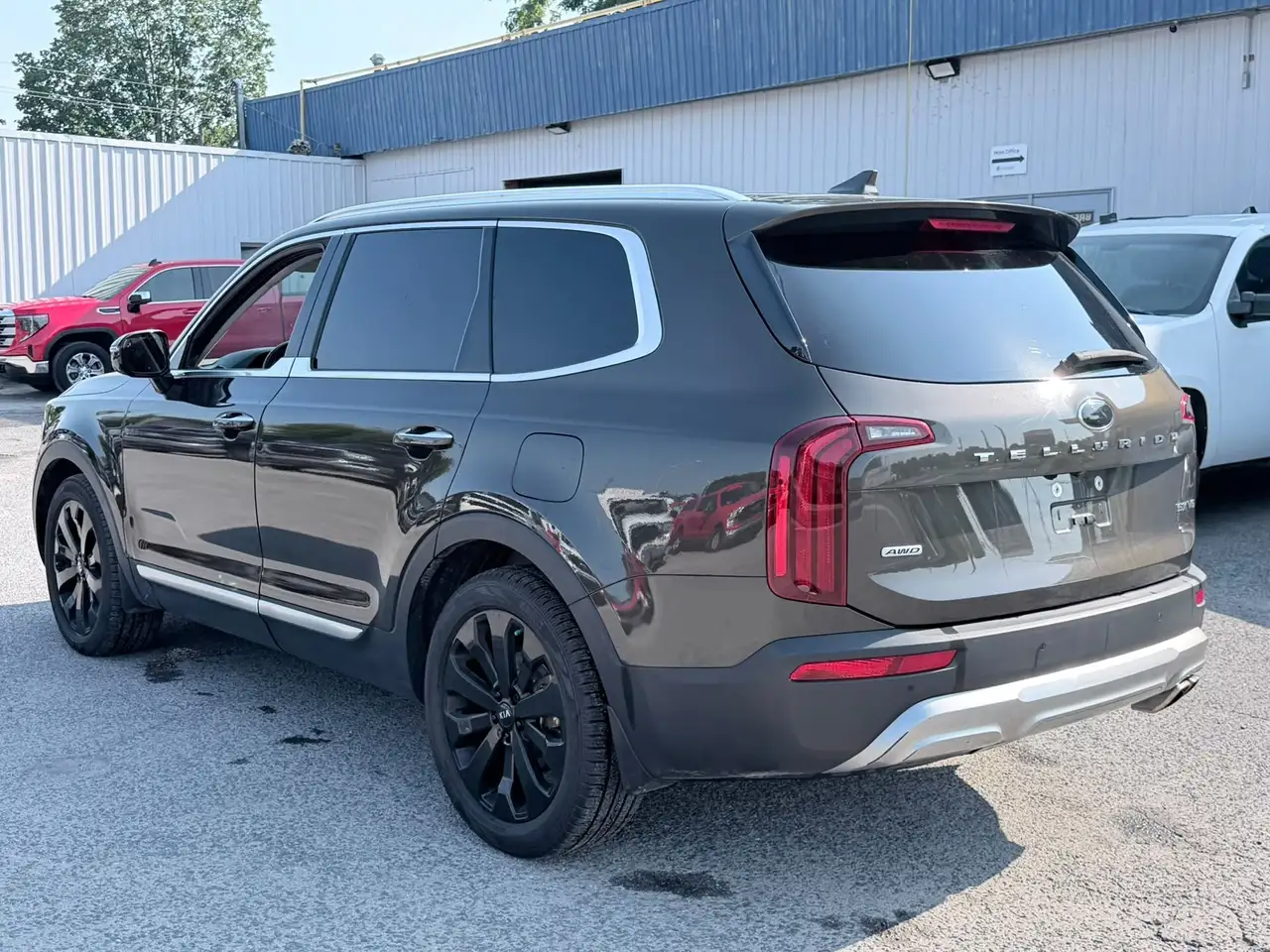 Kia Telluride снимка Kia Telluride