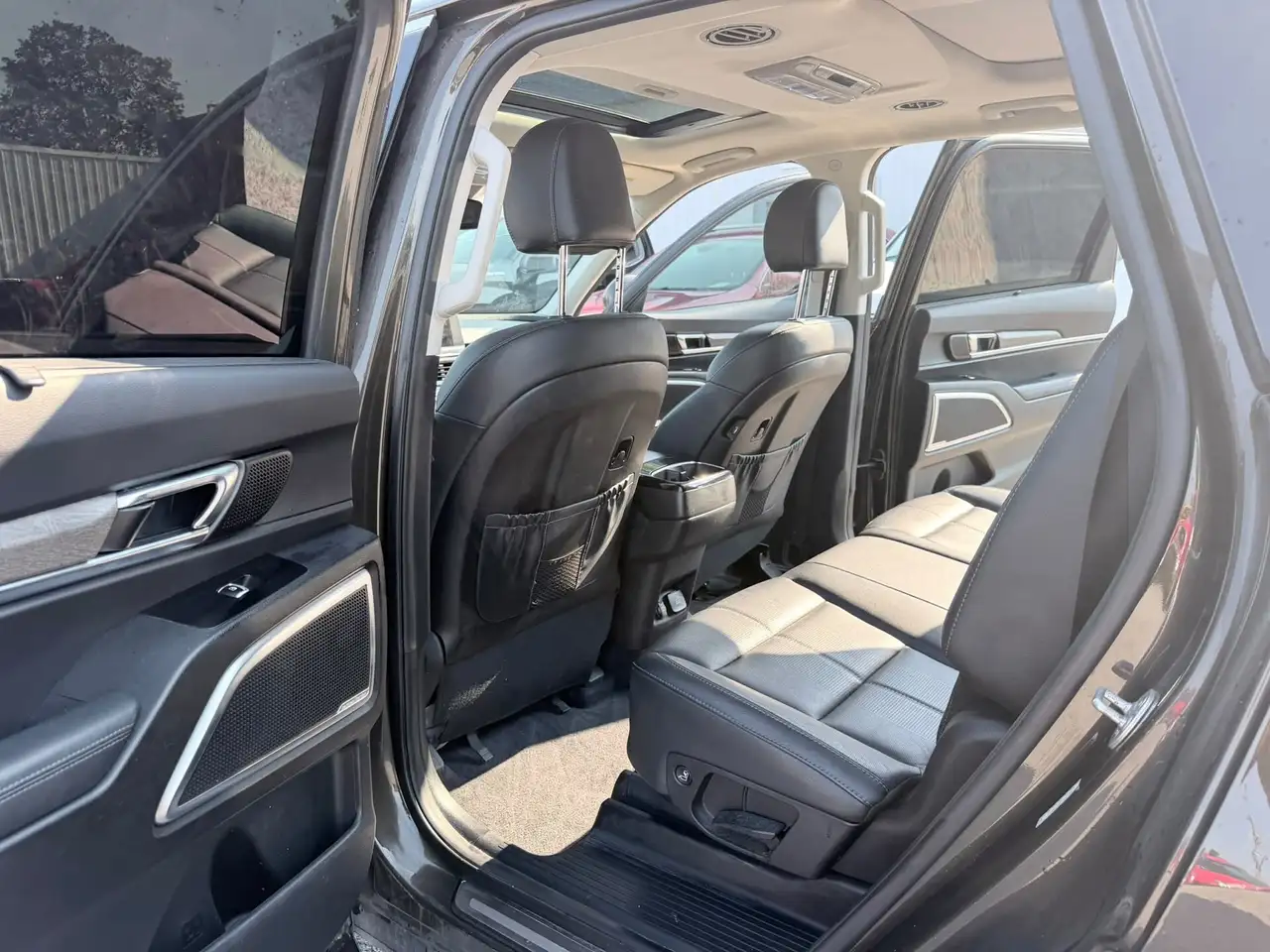 Kia Telluride снимка Kia Telluride