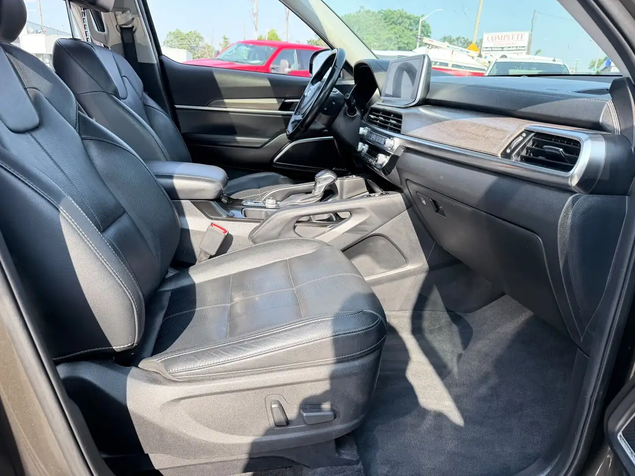 Kia Telluride снимка Kia Telluride