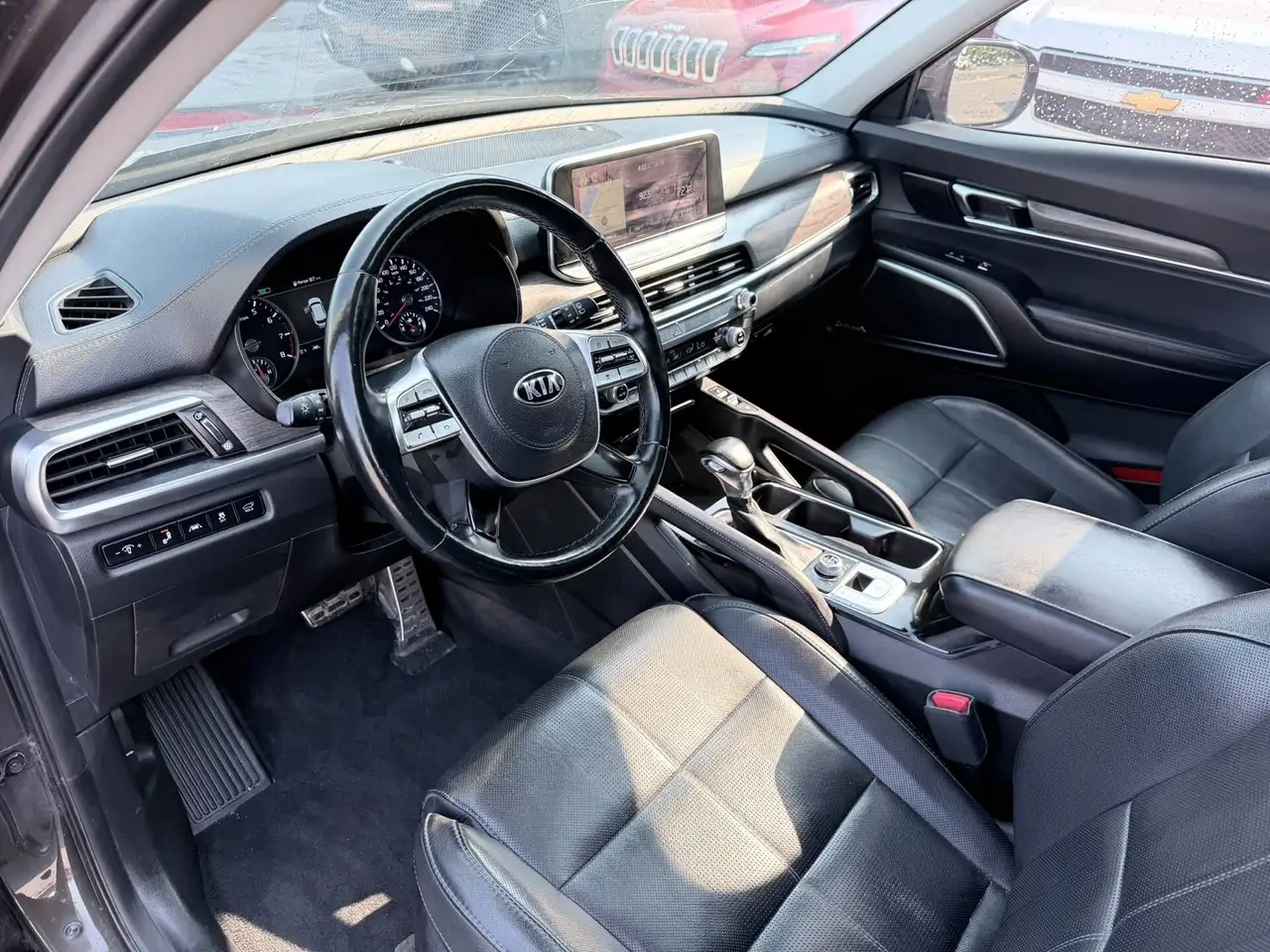 Kia Telluride снимка Kia Telluride