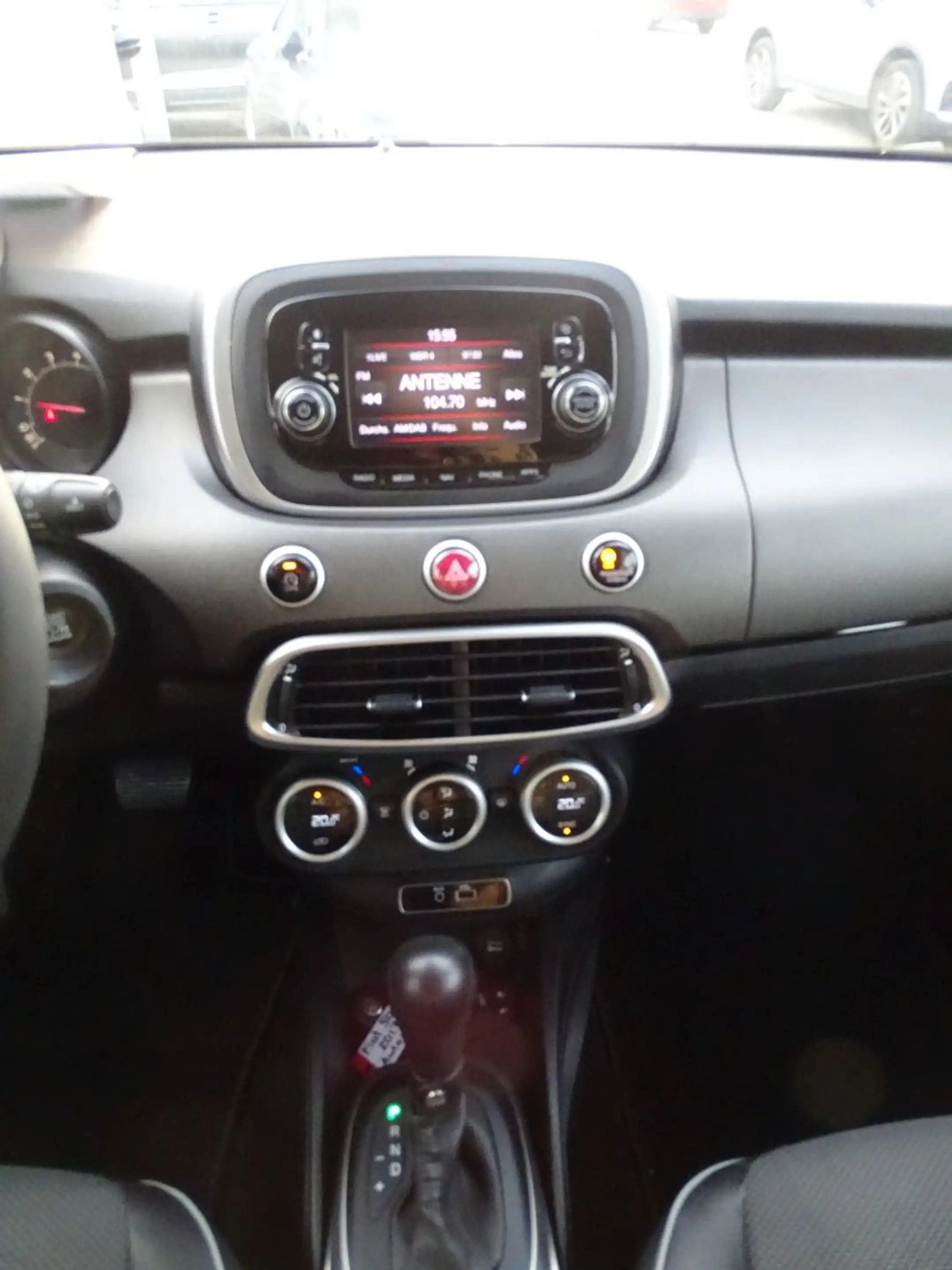 Fiat 500X Cross Plus Allrad Navi AHK Automatik — photo 15