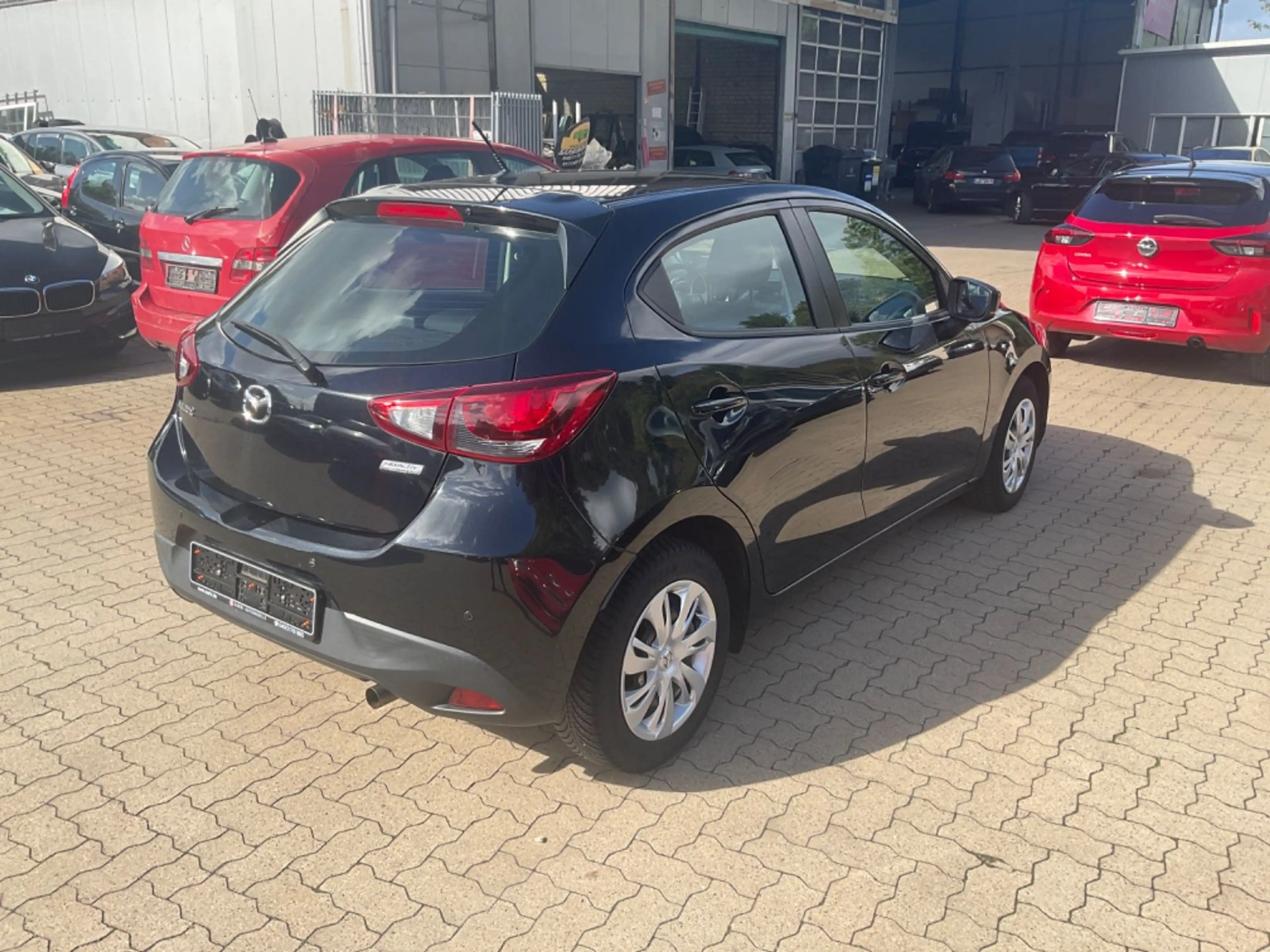 Mazda 2 Lim. Center-Line SkyActiv-G TÜV 07.2028 — photo 4