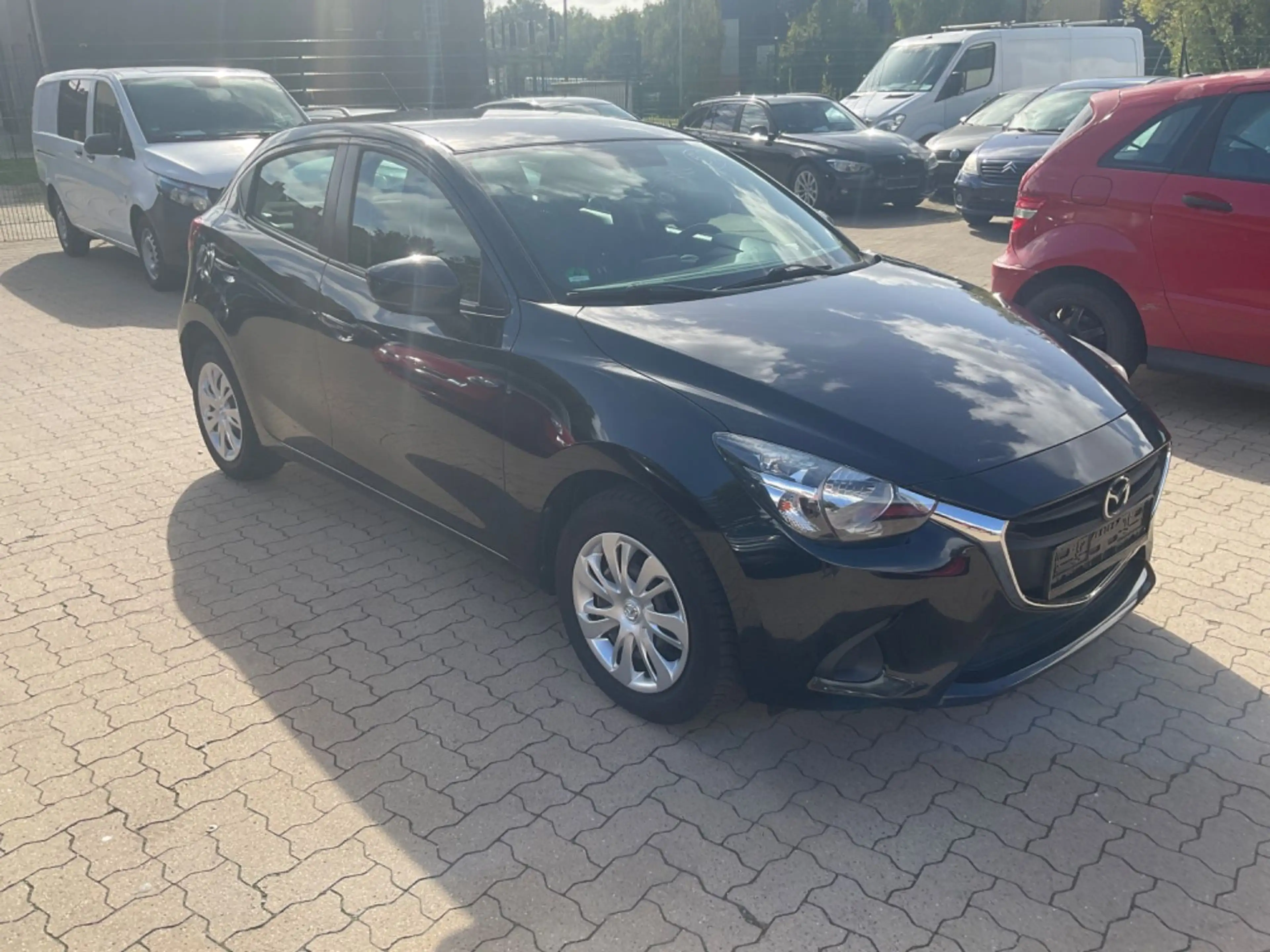 Mazda 2 Lim. Center-Line SkyActiv-G TÜV 07.2028