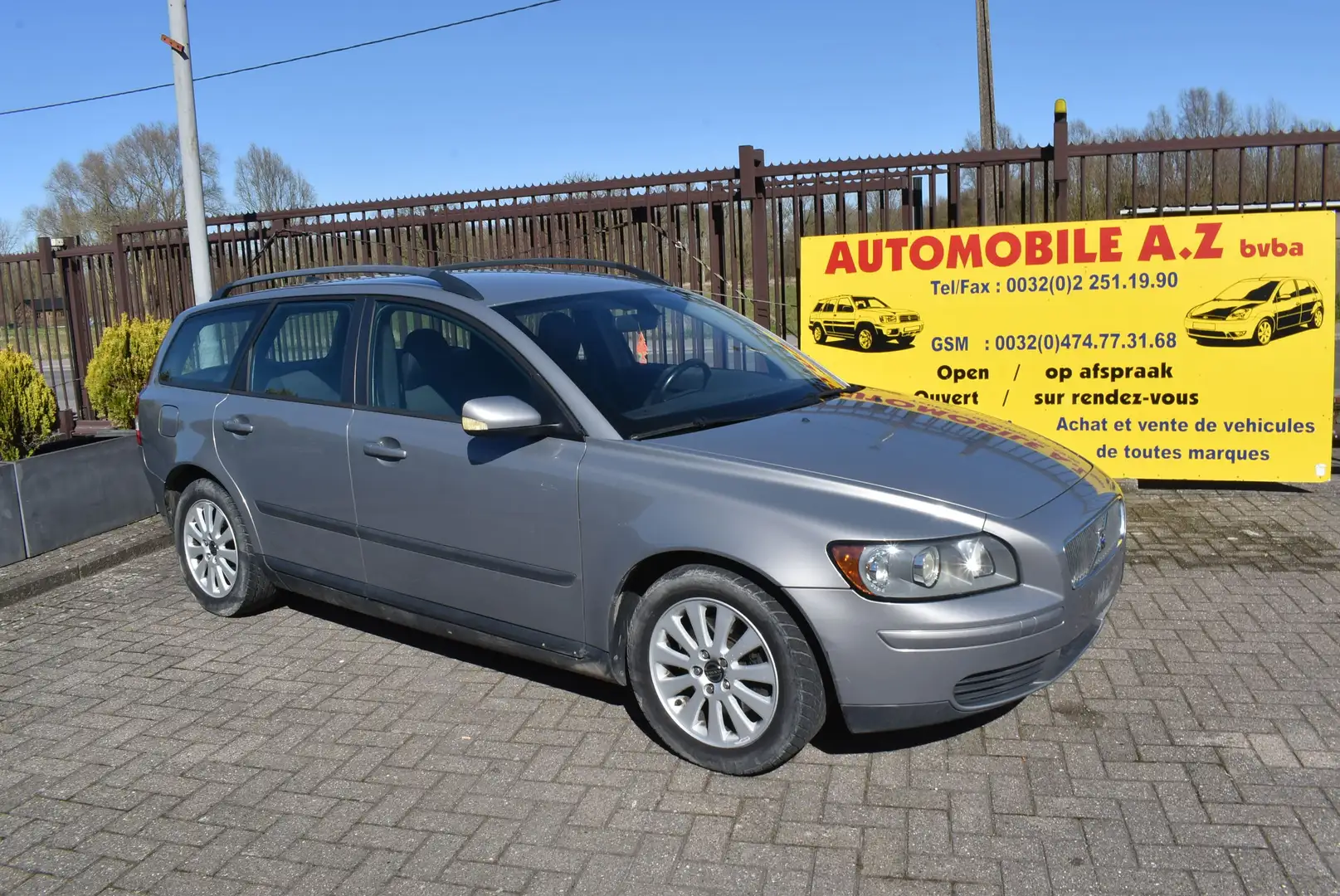 Volvo V50 2.0 Turbo - D Momentum / Airco Gris - 1