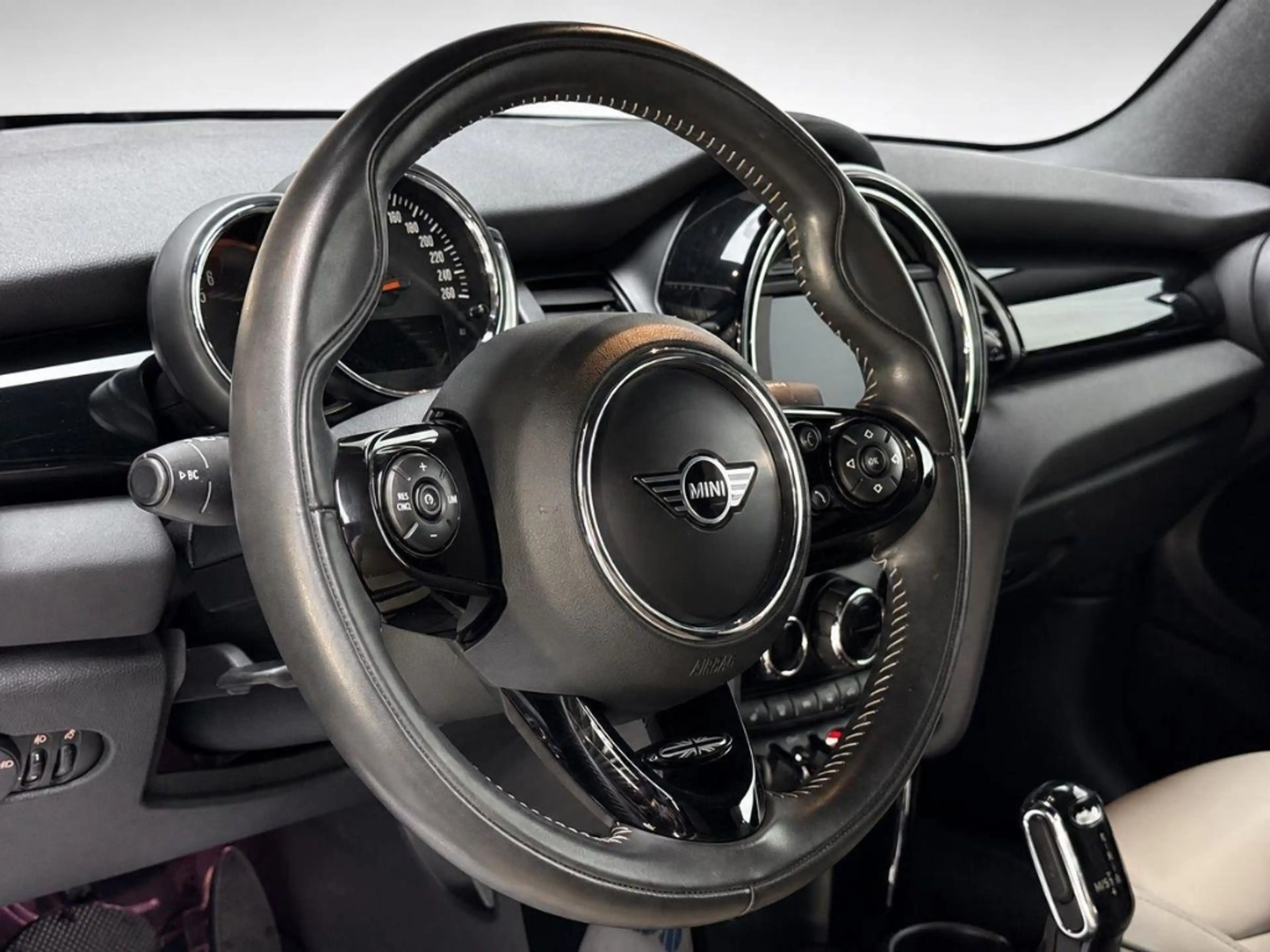 MINI Cooper Cabrio Mini Chili II 1.Hand Familie — photo 29
