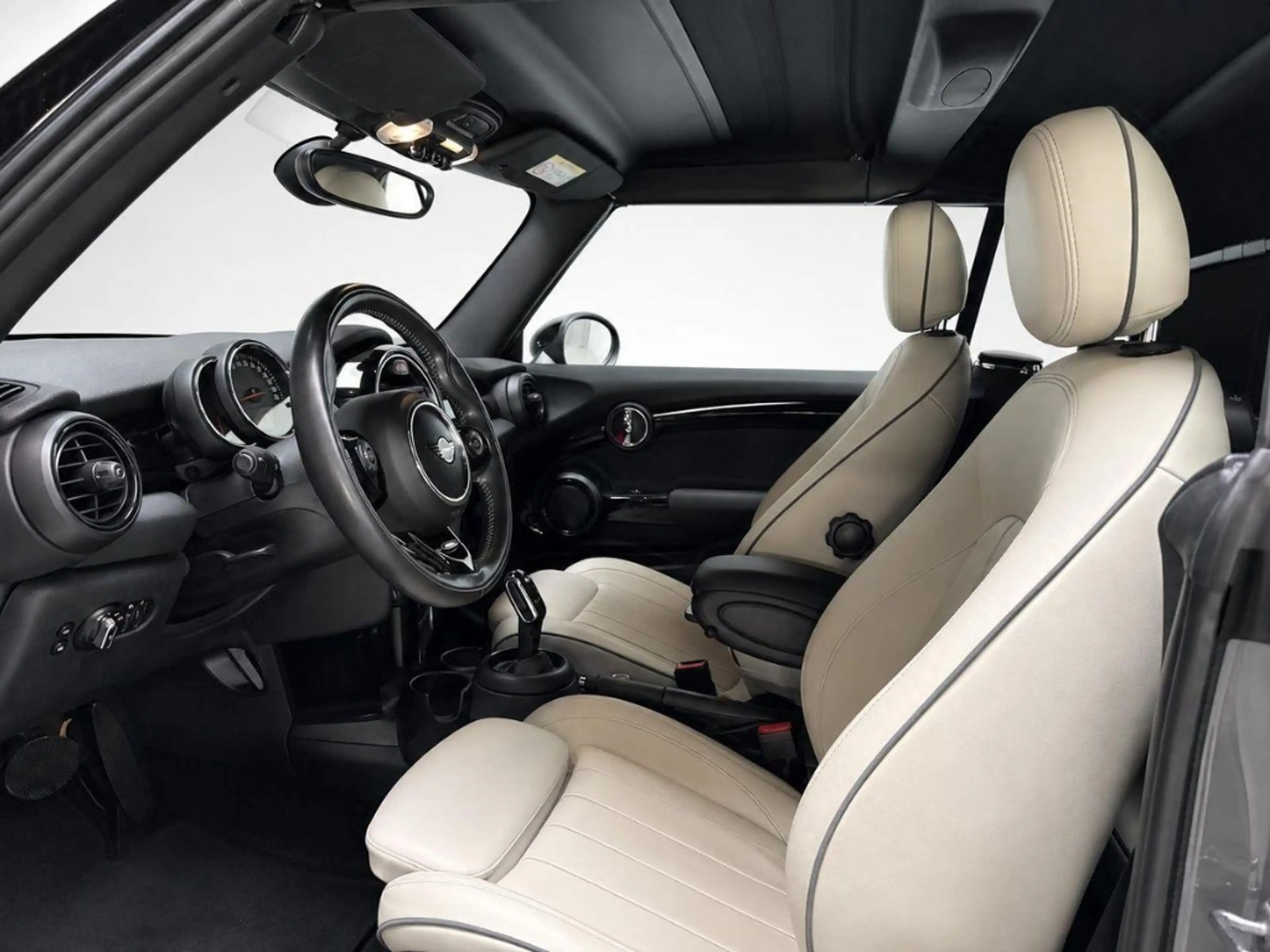 MINI Cooper Cabrio Mini Chili II 1.Hand Familie — photo 7