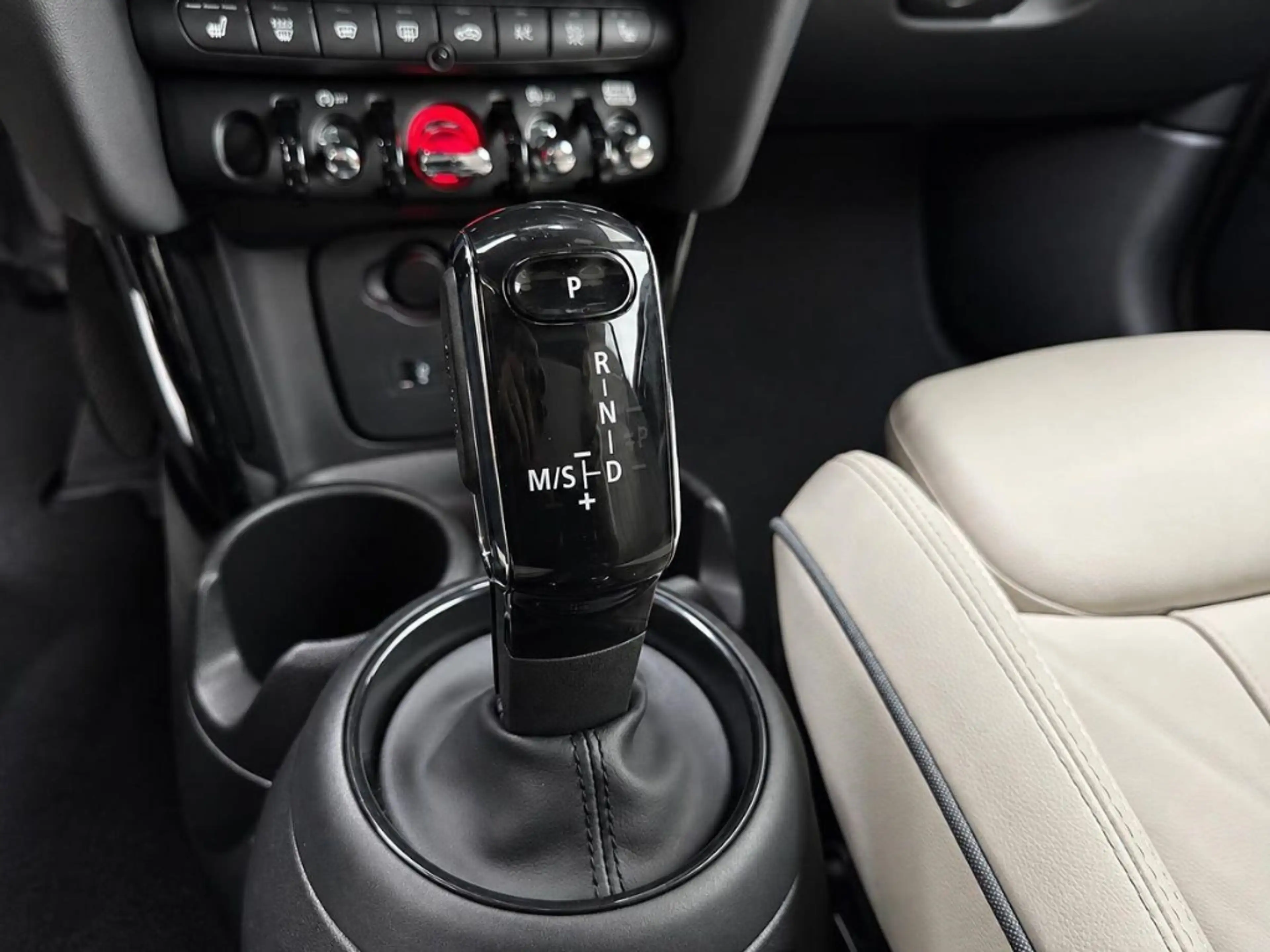 MINI Cooper Cabrio Mini Chili II 1.Hand Familie — photo 25