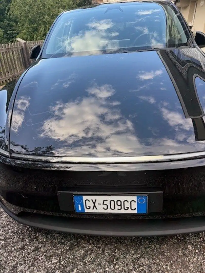Tesla Model Y Model Y Long Range Launch Series awd Noir - 1