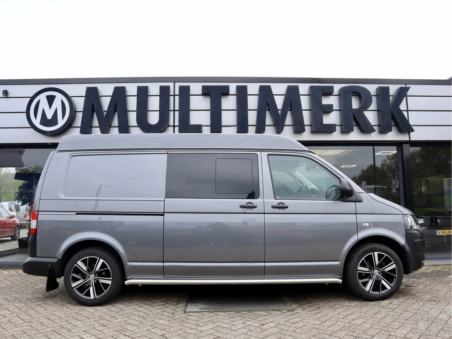 Volkswagen T5 Transporter 2.0 TDI L2H1 140PK MARGE/BTW VRIJ - 2