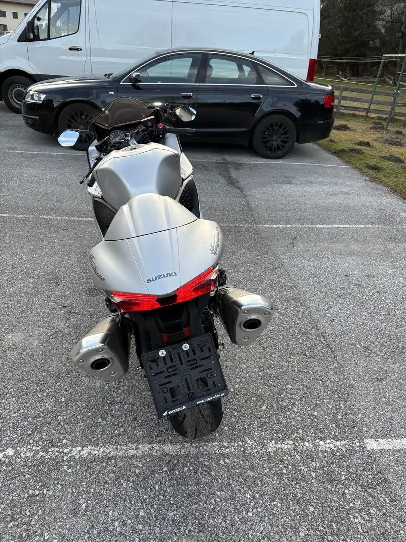Suzuki Hayabusa Gris - 2