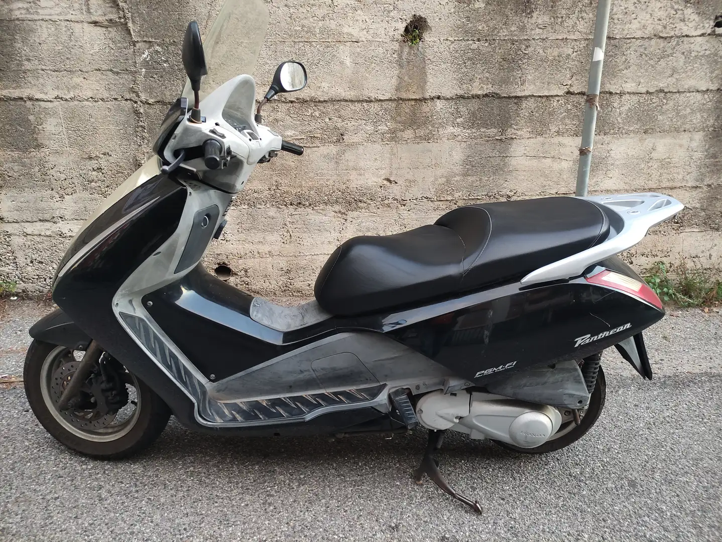Honda Pantheon 125 Zwart - 1