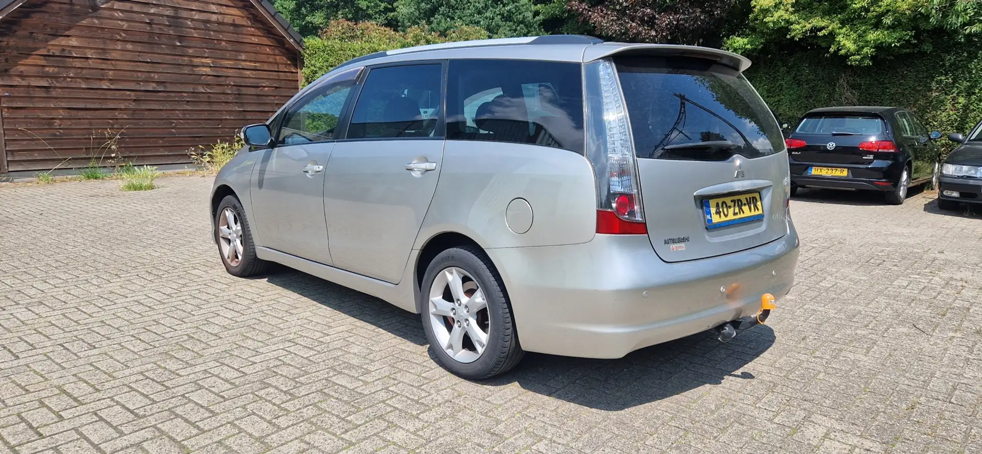 Mitsubishi Grandis 2.4-16V InSport AUTOMAAT Grey - 2