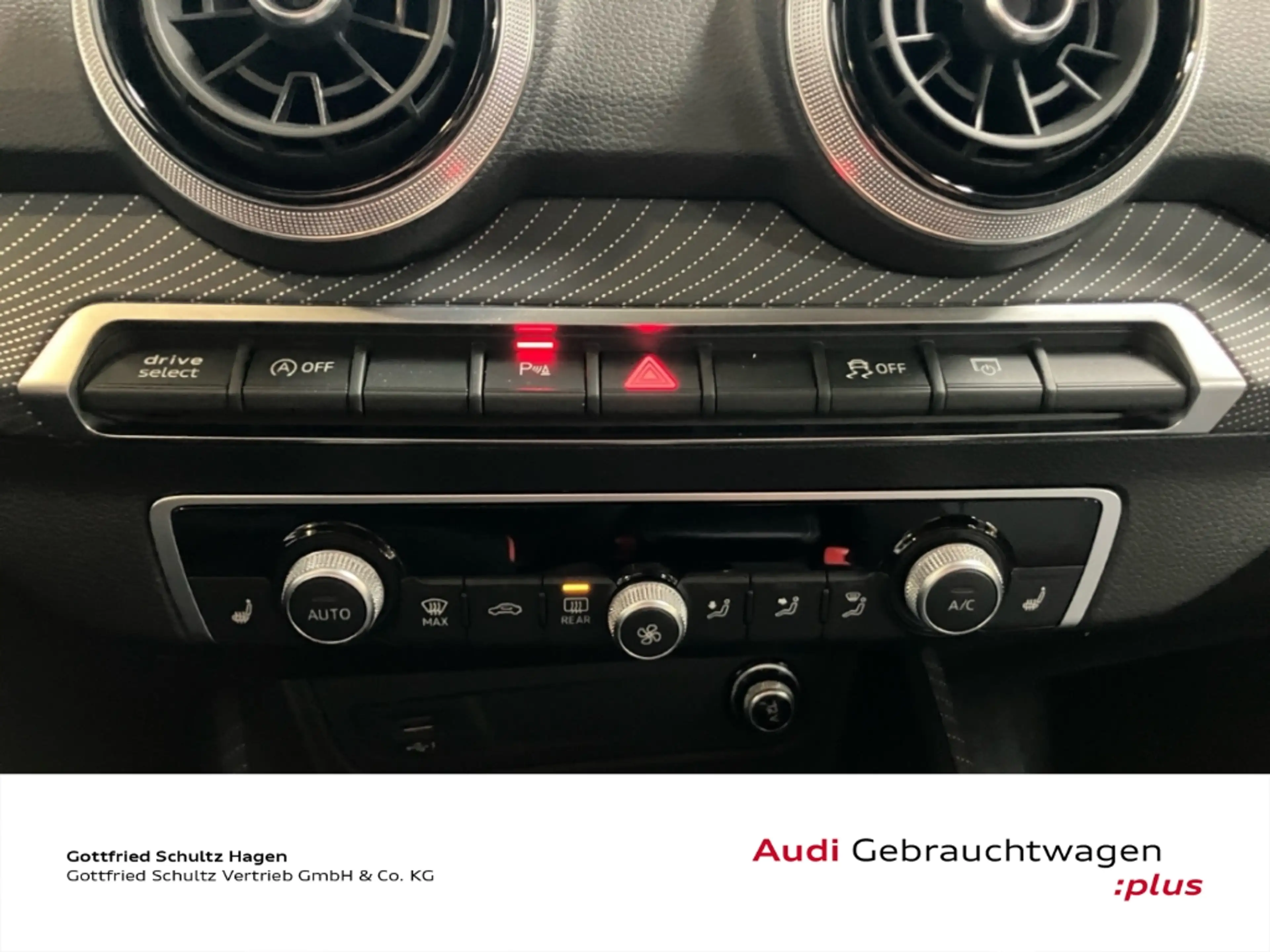 Audi SQ2 TFSI qu. MATRIX NAV PAN AHK KAMERA — photo 13