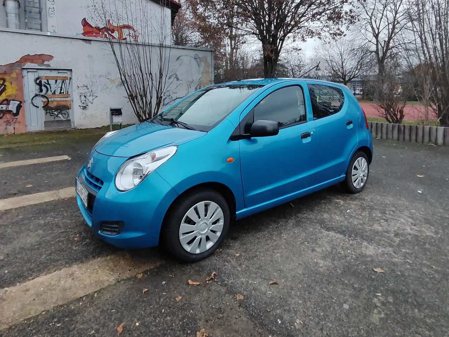 Suzuki Alto Alto 1.0 Automatik Blau - 1