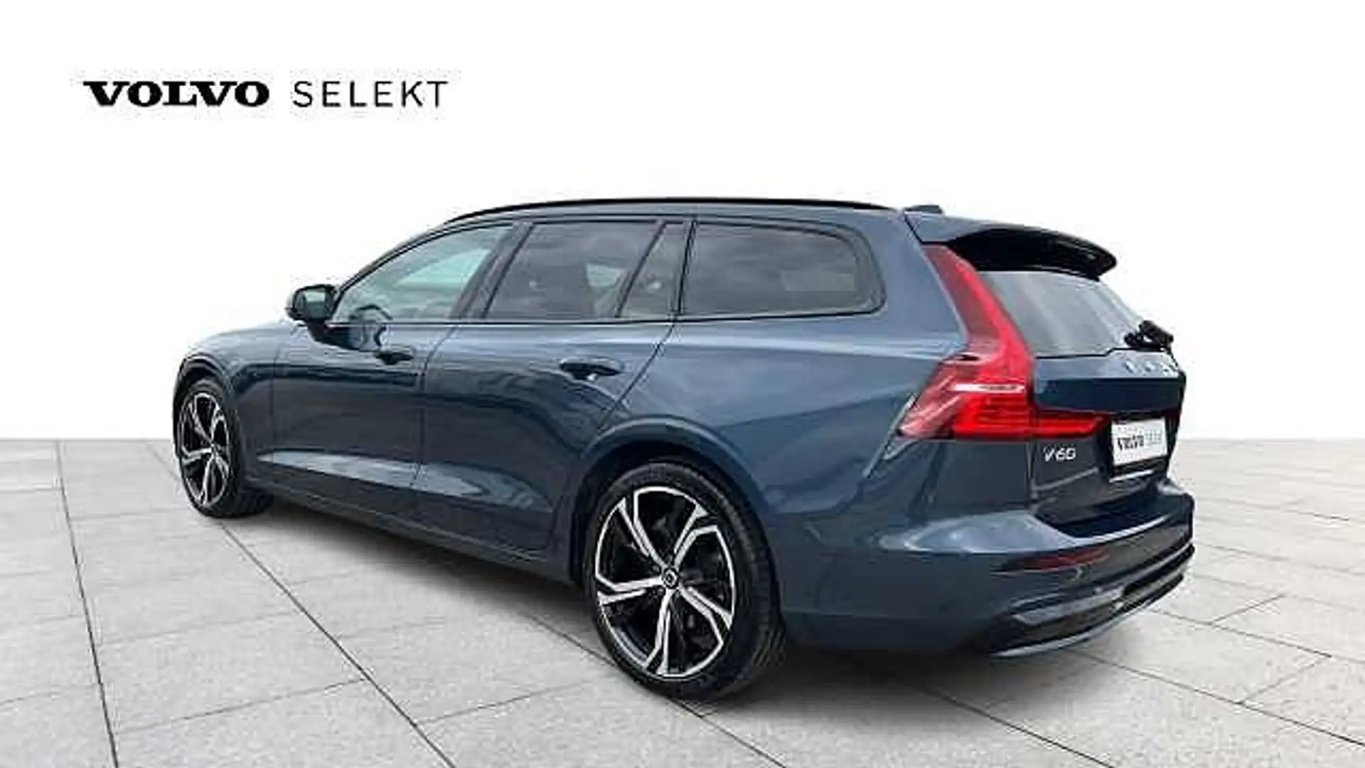 Volvo V60 II V60 Plus, B4 mildhybrid, Diesel, Dark Bleu - 2