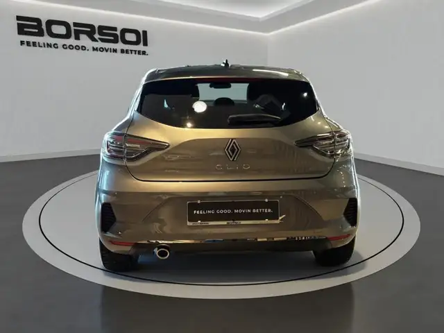 Renault Clio view 4