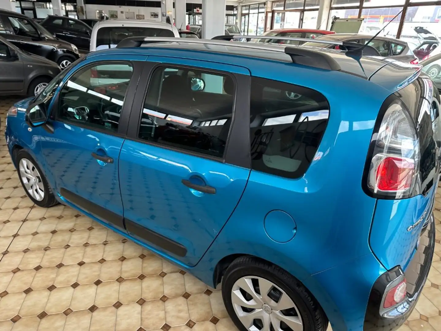Citroen C3 Picasso 1.4 VTi 95 Style Kék - 2