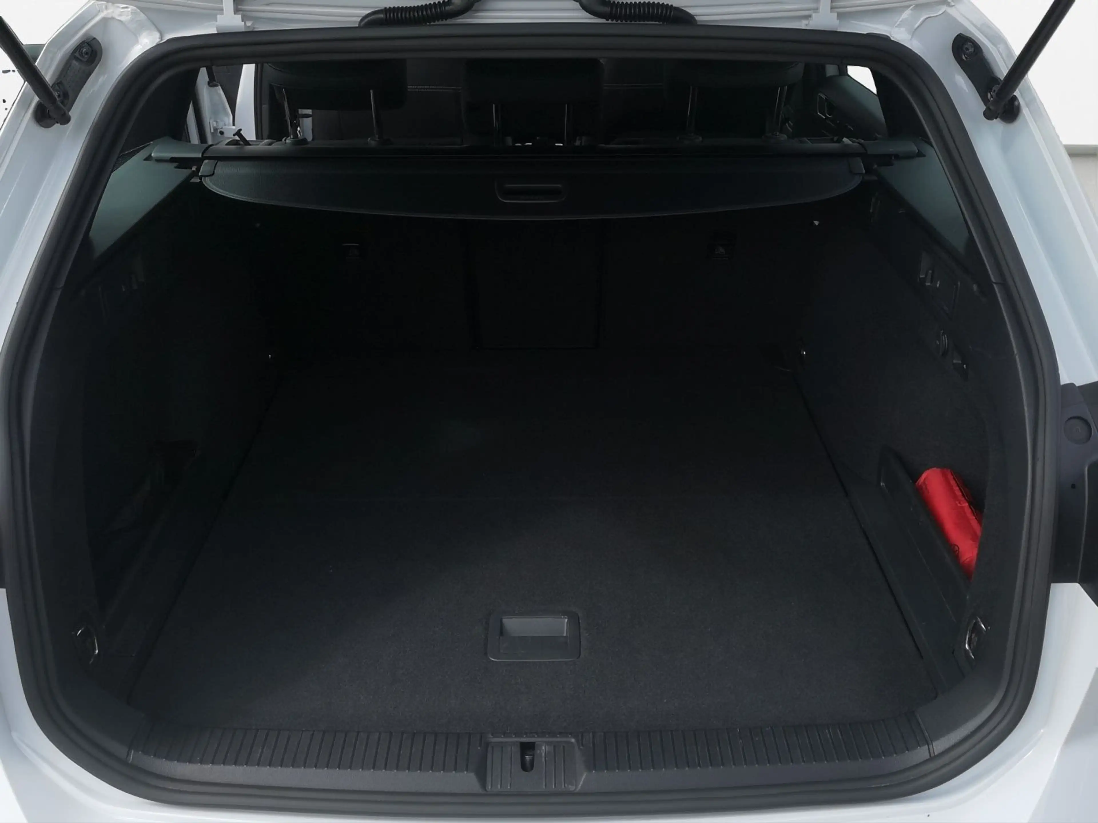 Volkswagen Passat Alltrack Variant 4M 2.0 TDI*NAVI*PANO*AHK — photo 14