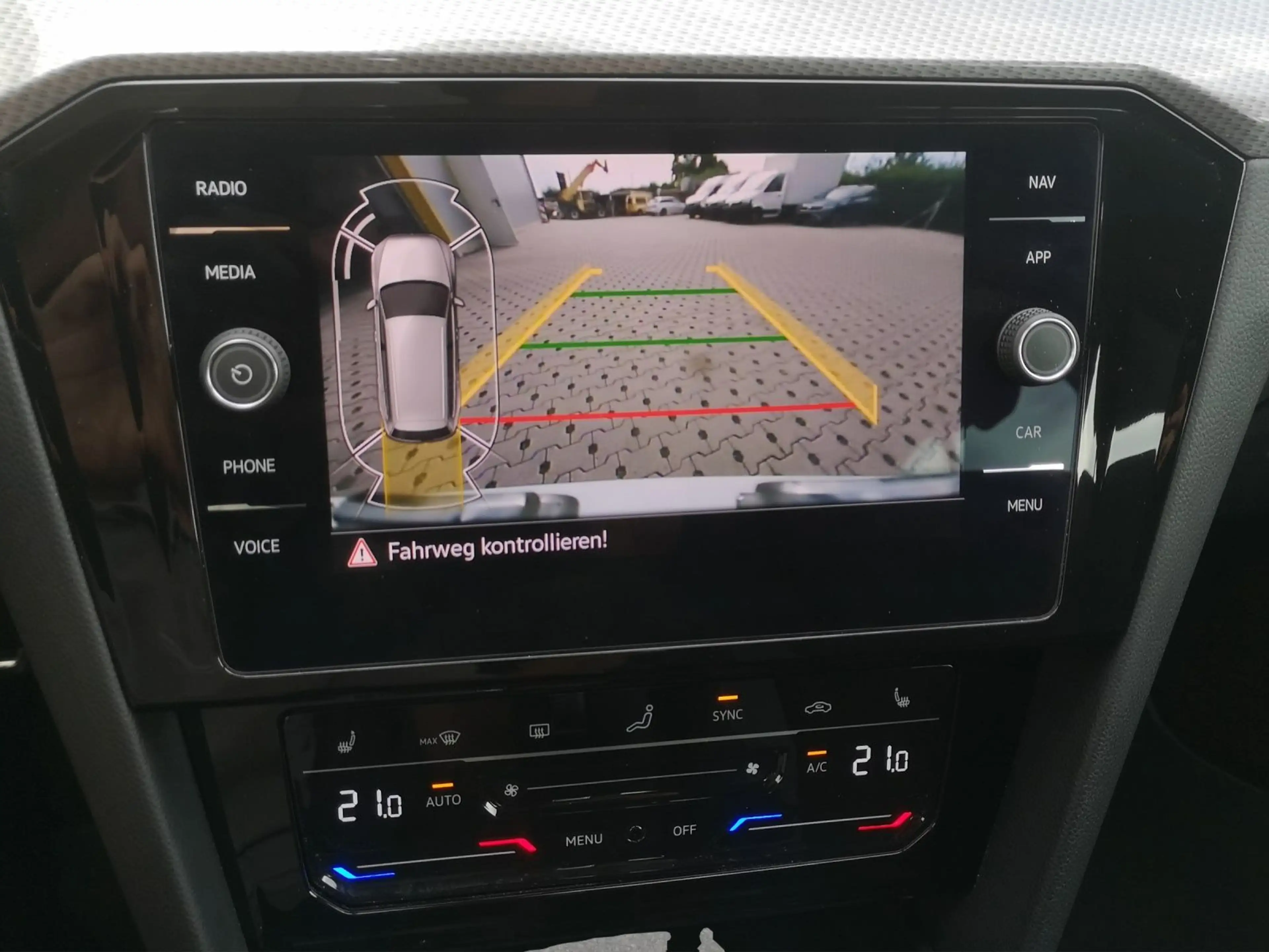 Volkswagen Passat Alltrack Variant 4M 2.0 TDI*NAVI*PANO*AHK — photo 10