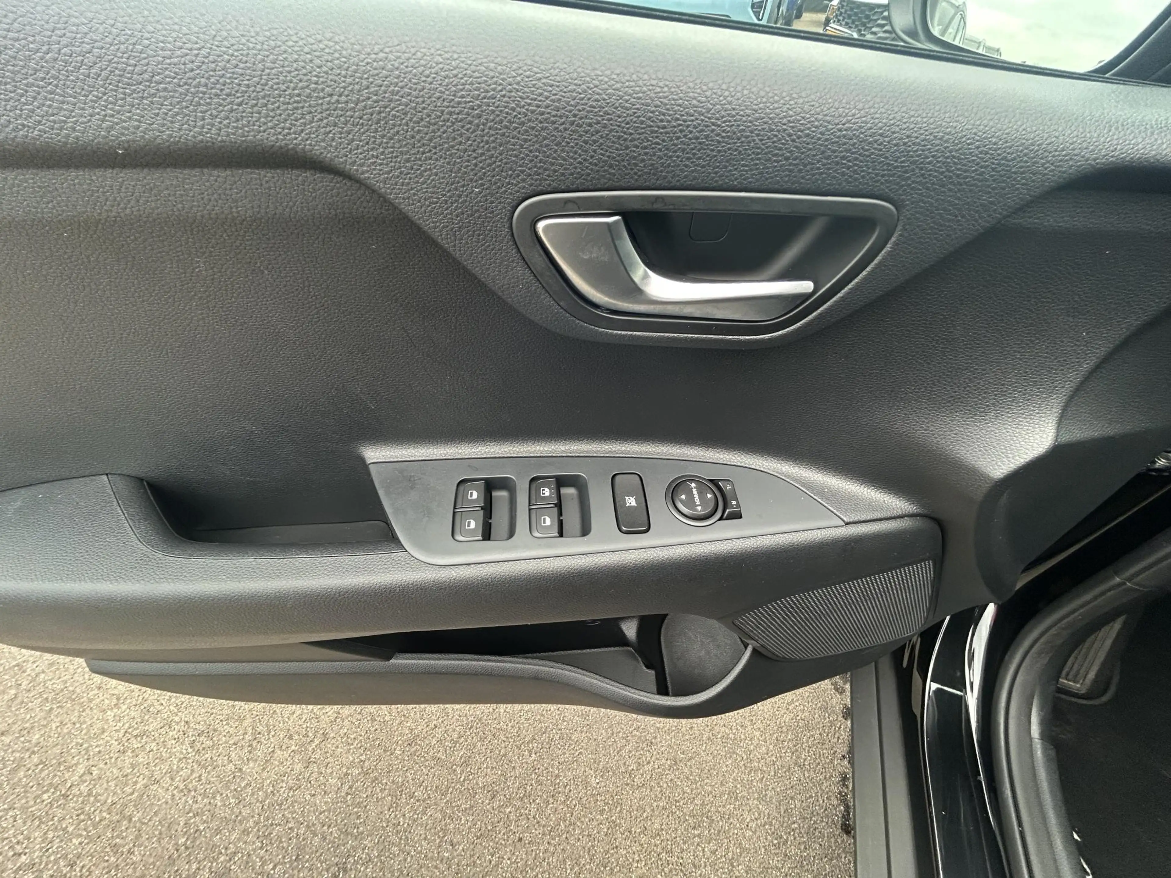 Kia Stonic 1.0 T-GDi MHEV DynamicLine NL-auto, Parkeersensore — photo 15