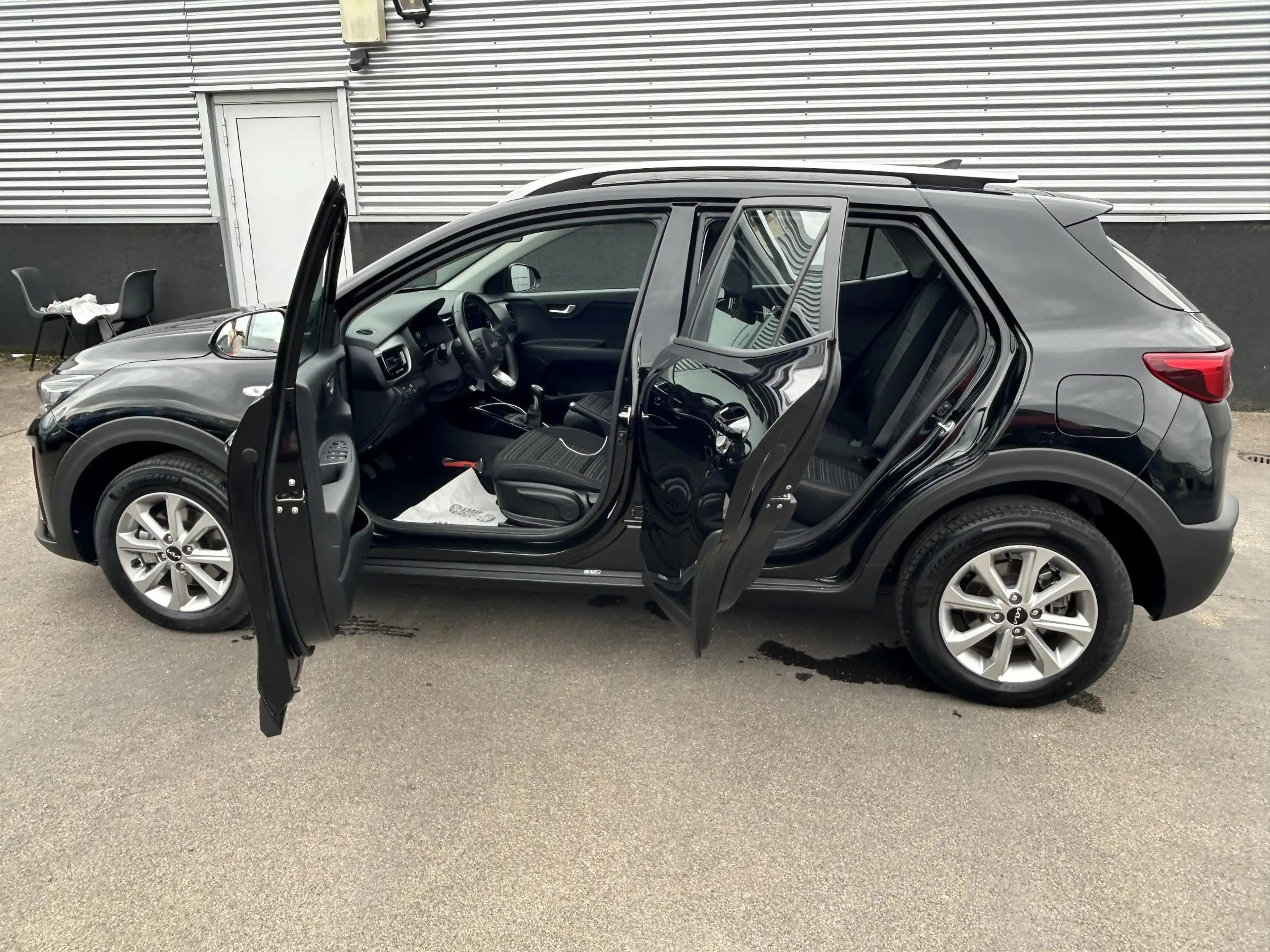 Kia Stonic 1.0 T-GDi MHEV DynamicLine NL-auto, Parkeersensore — photo 3