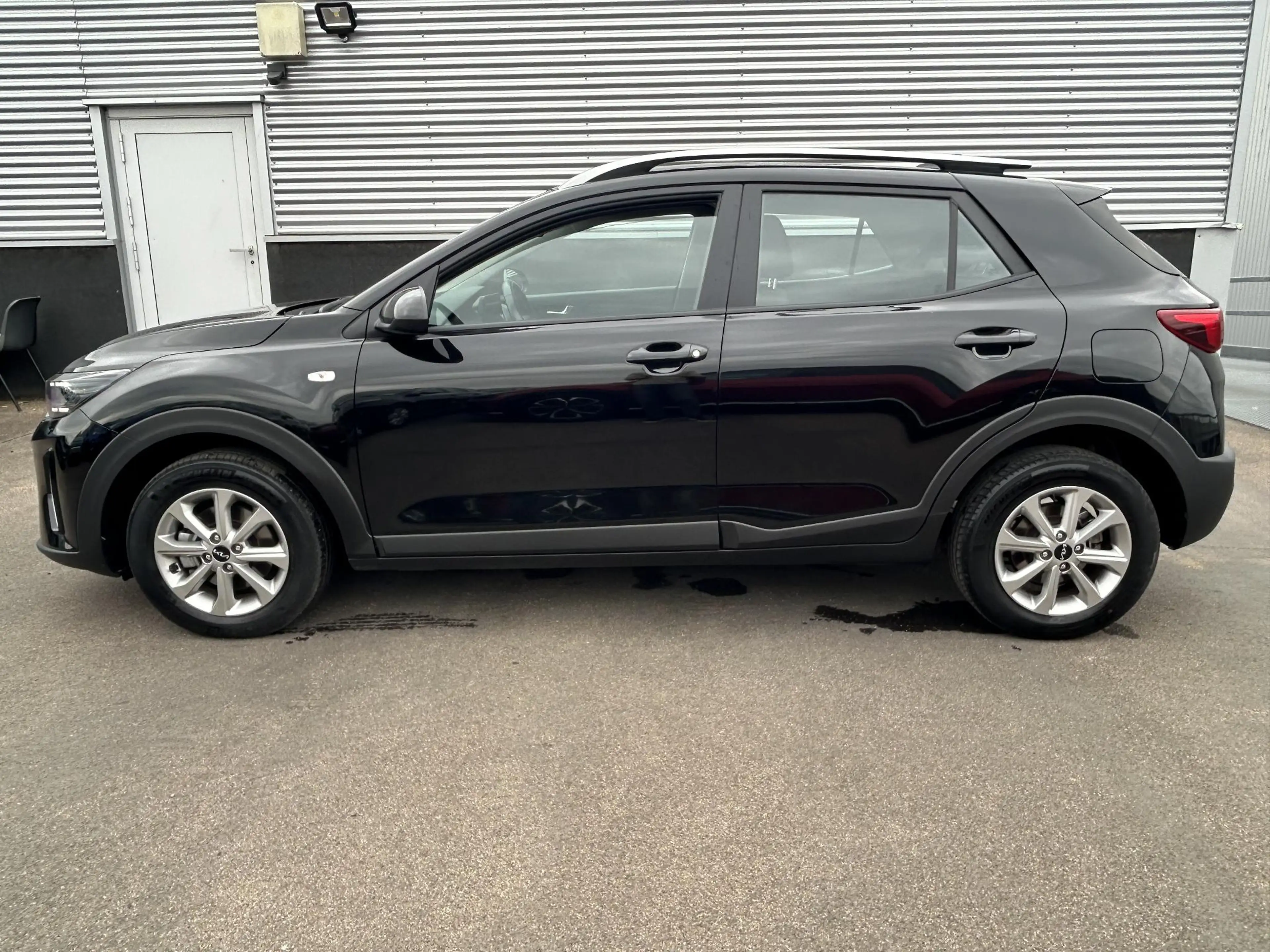 Kia Stonic 1.0 T-GDi MHEV DynamicLine NL-auto, Parkeersensore — photo 2