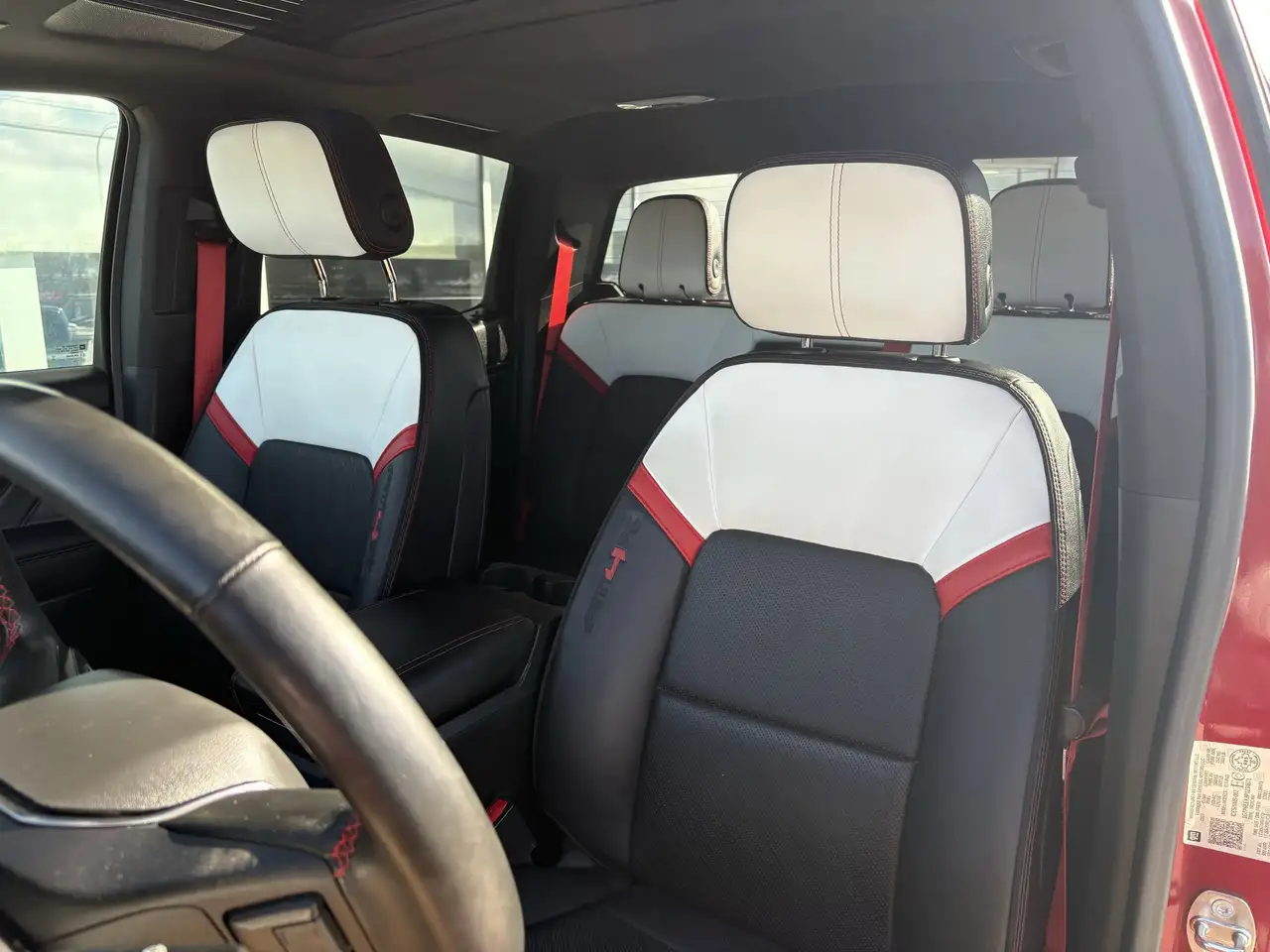 GMC Canyon снимка GMC Canyon