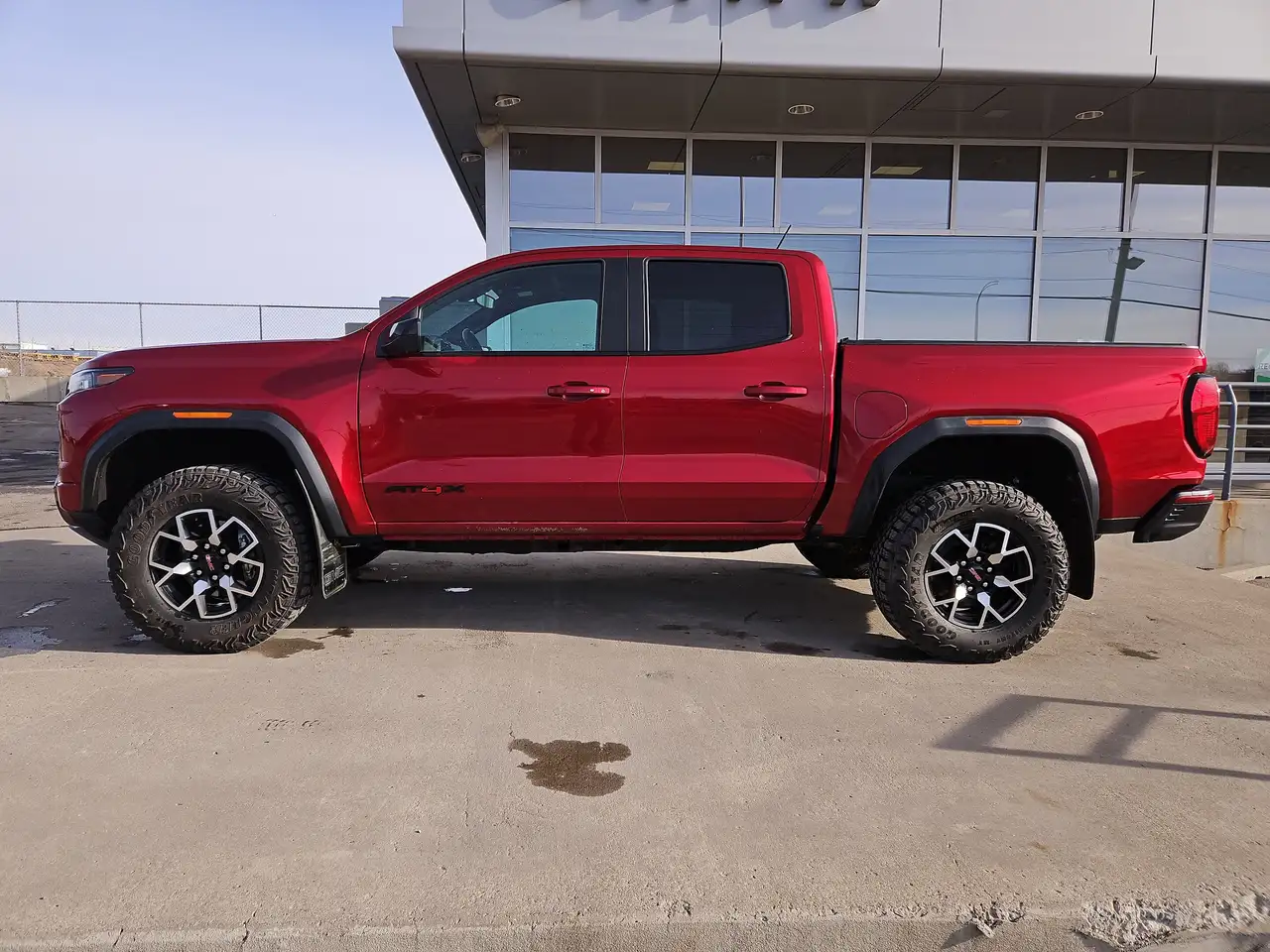 GMC Canyon снимка GMC Canyon