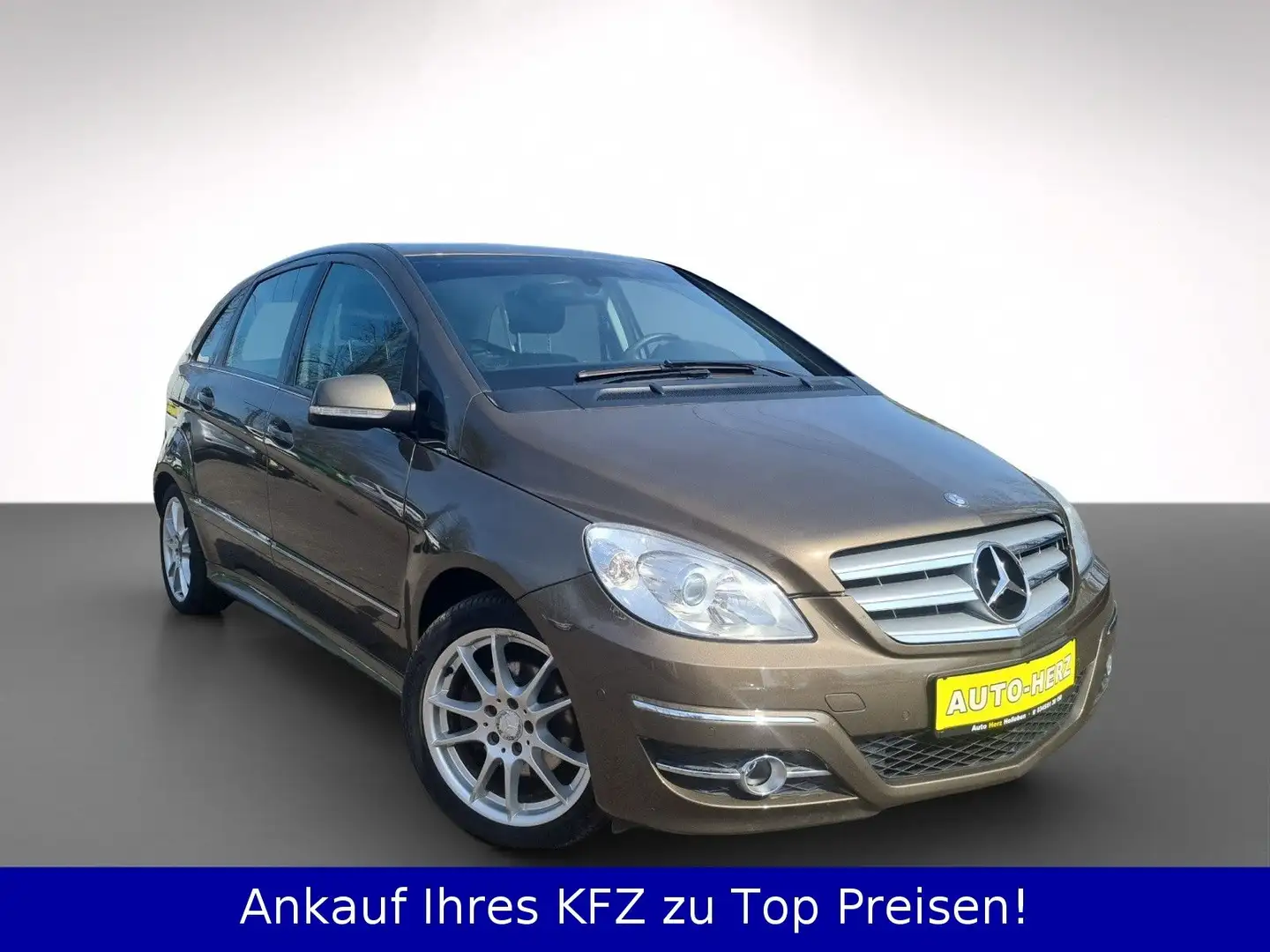 Mercedes-Benz B 180 *KLIMA-PDC-SITZHEIZUNG-TEILLEDER* Hnědá - 2