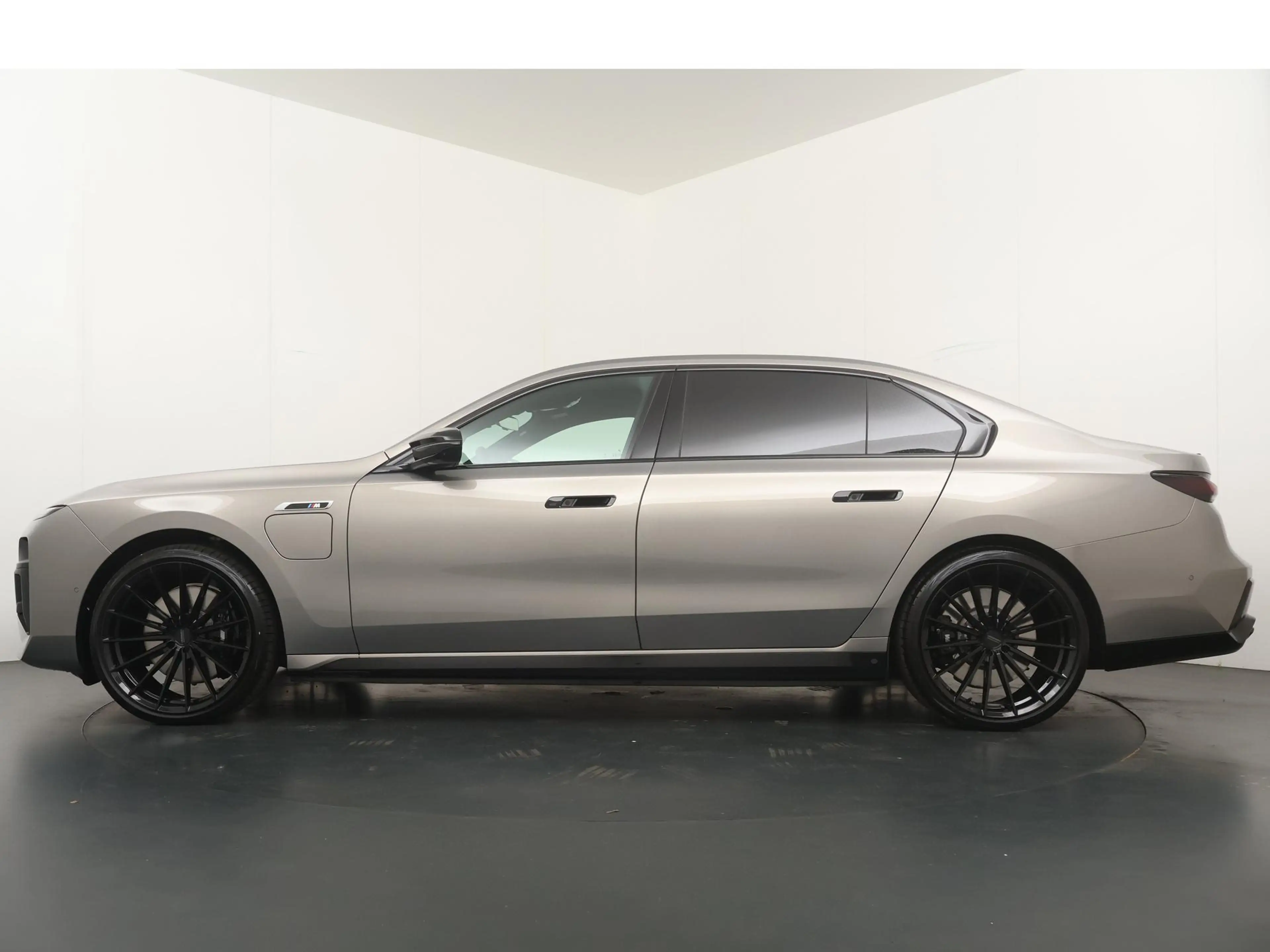 BMW 760 7-serie M760e xDrive | Trekhaak | Skylounge Execut — photo 12