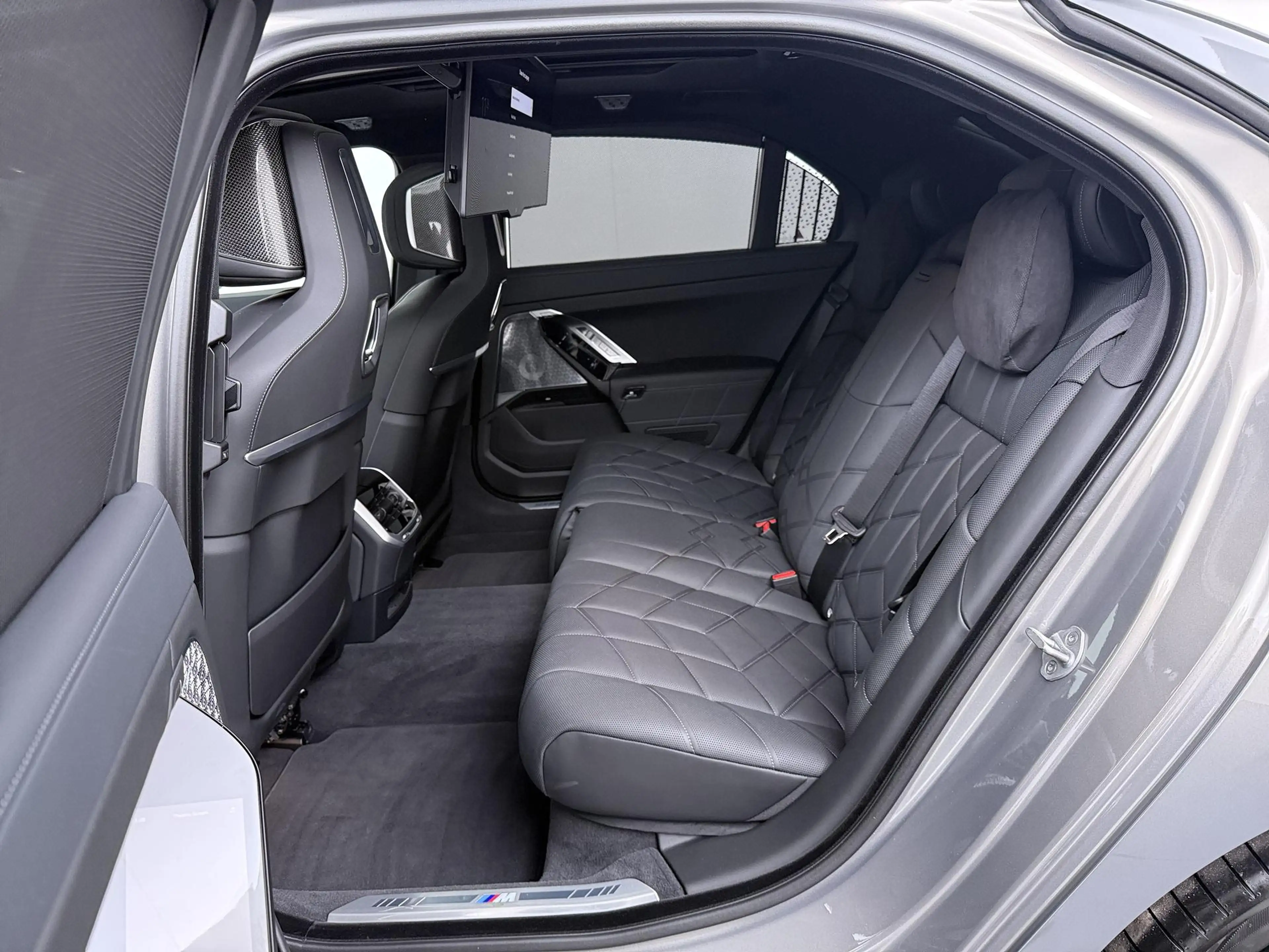 BMW 760 7-serie M760e xDrive | Trekhaak | Skylounge Execut — photo 14