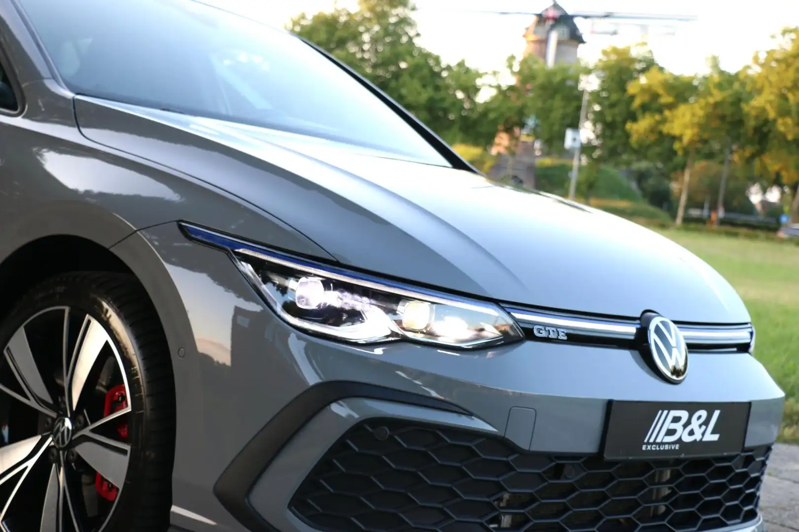 Volkswagen Golf GTE 1.4 eHybrid Aut DSG PHEV Nardo Grey 5-D Panoramada Gris - 2